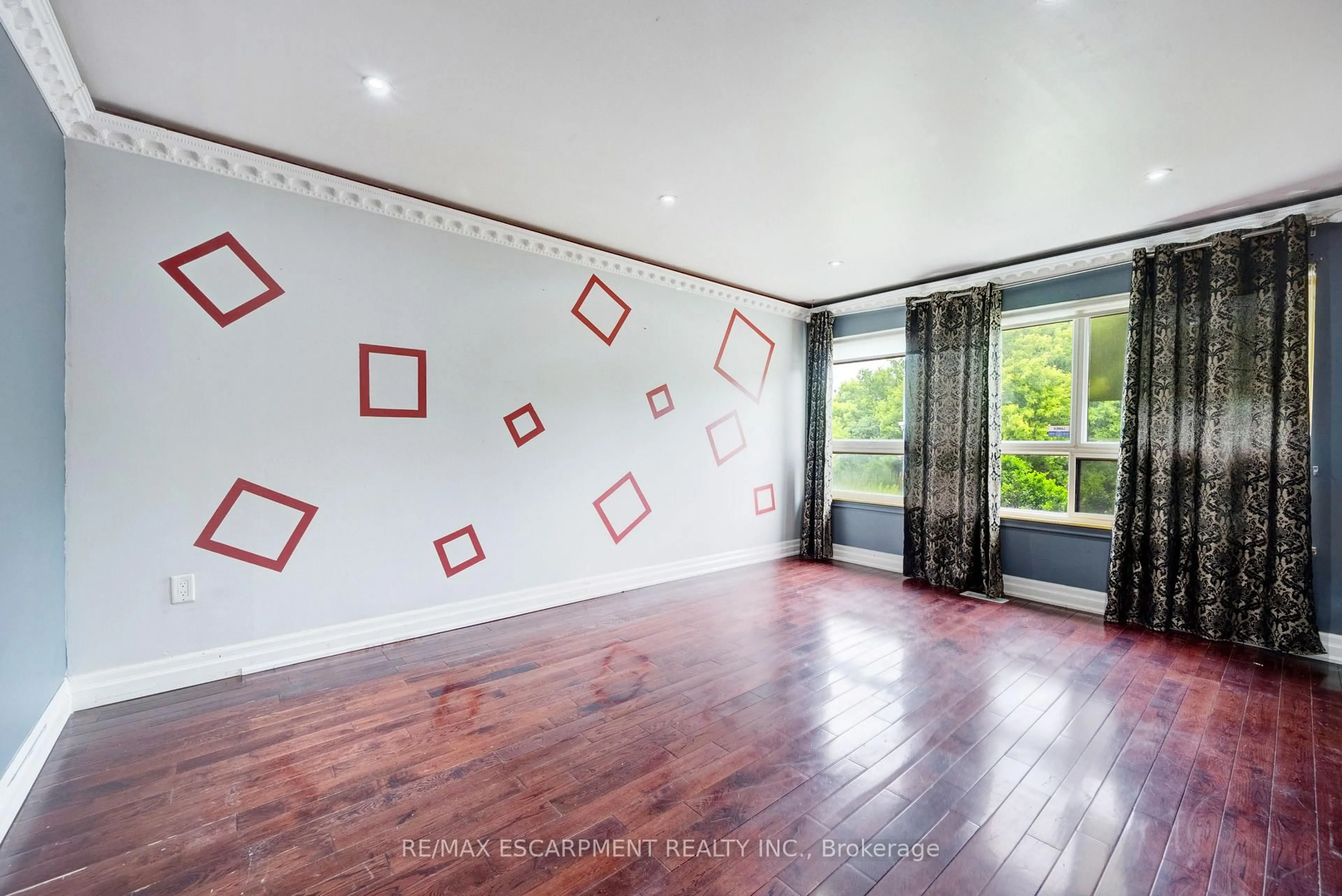 A pic of a room for 61 Clarence St, Brampton Ontario L6W 1S4