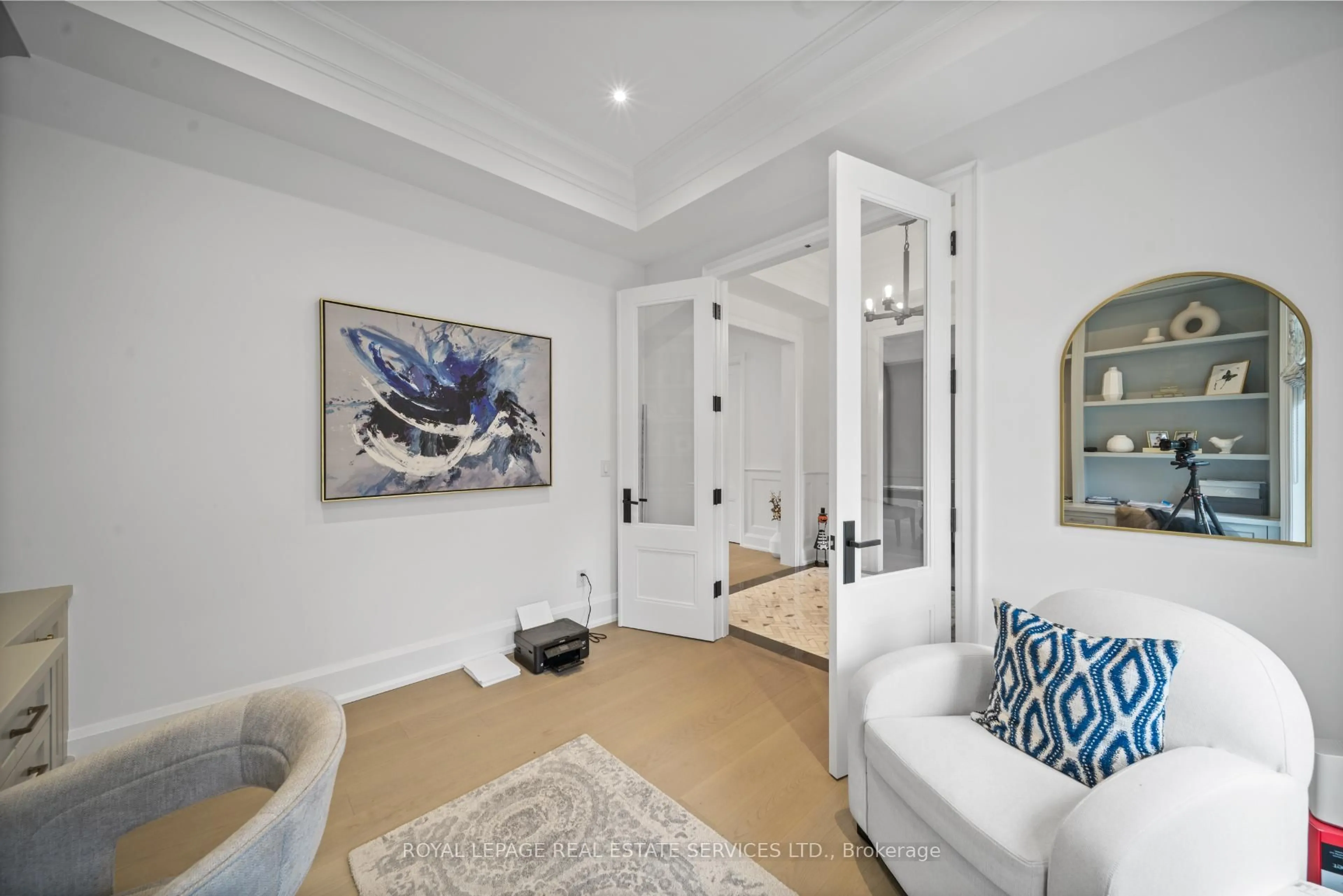 Indoor entryway for 8 Graywood Dr, Toronto Ontario M9A 1P6