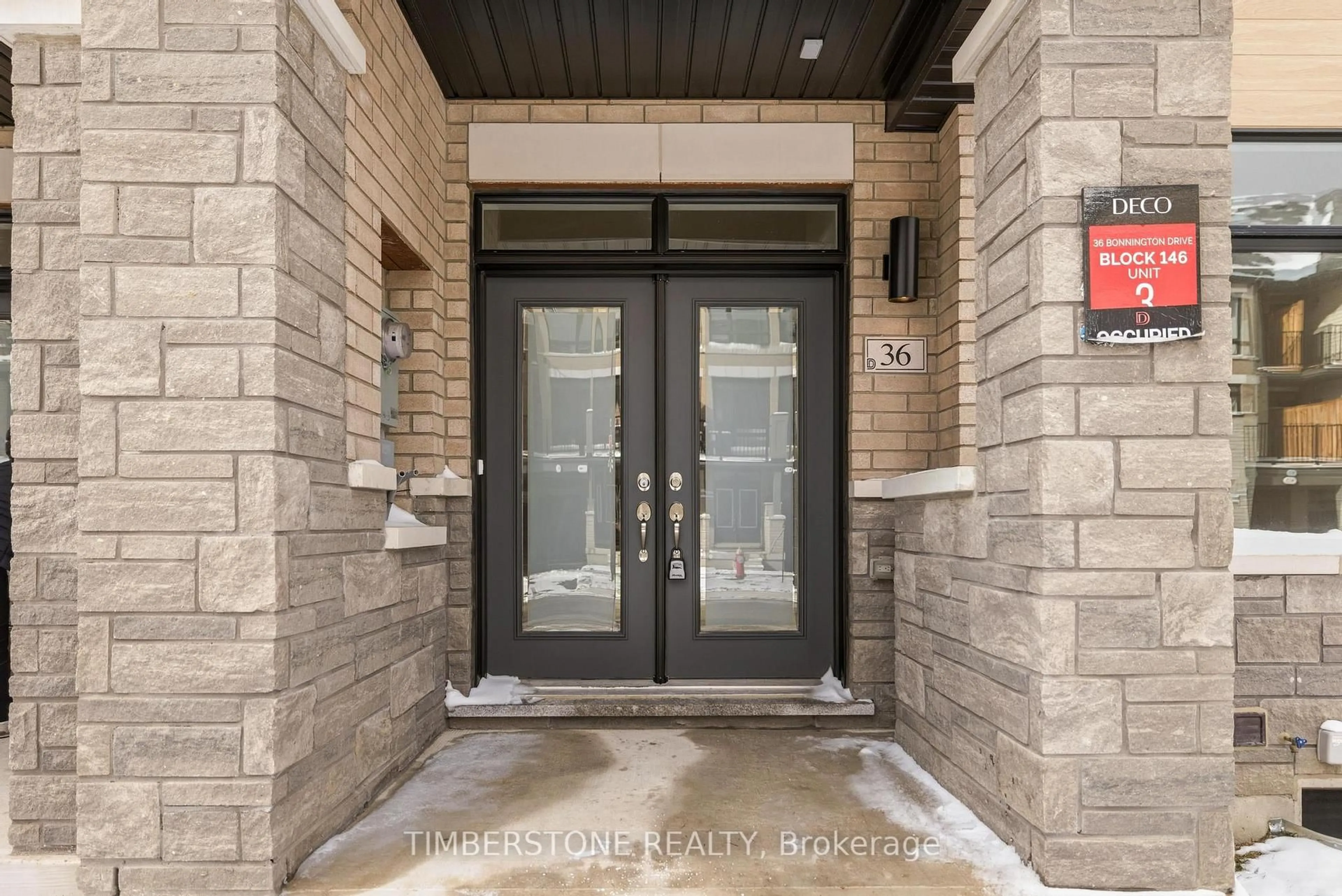 Indoor entryway for 36 Bonnington Dr, Brampton Ontario L7A 5M1
