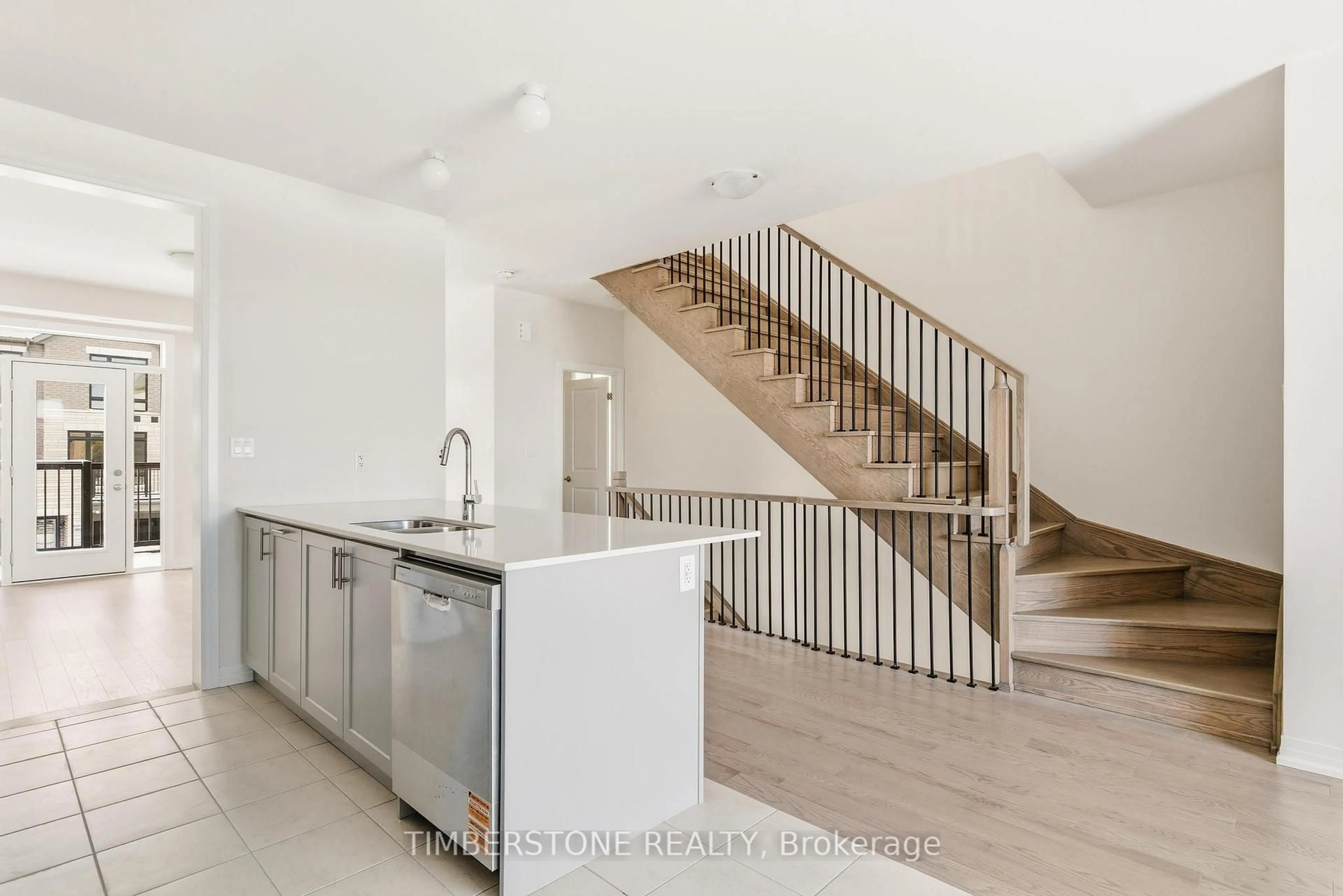 Open concept kitchen, unknown for 80 Blue Pond Dr, Brampton Ontario L7A 5M1