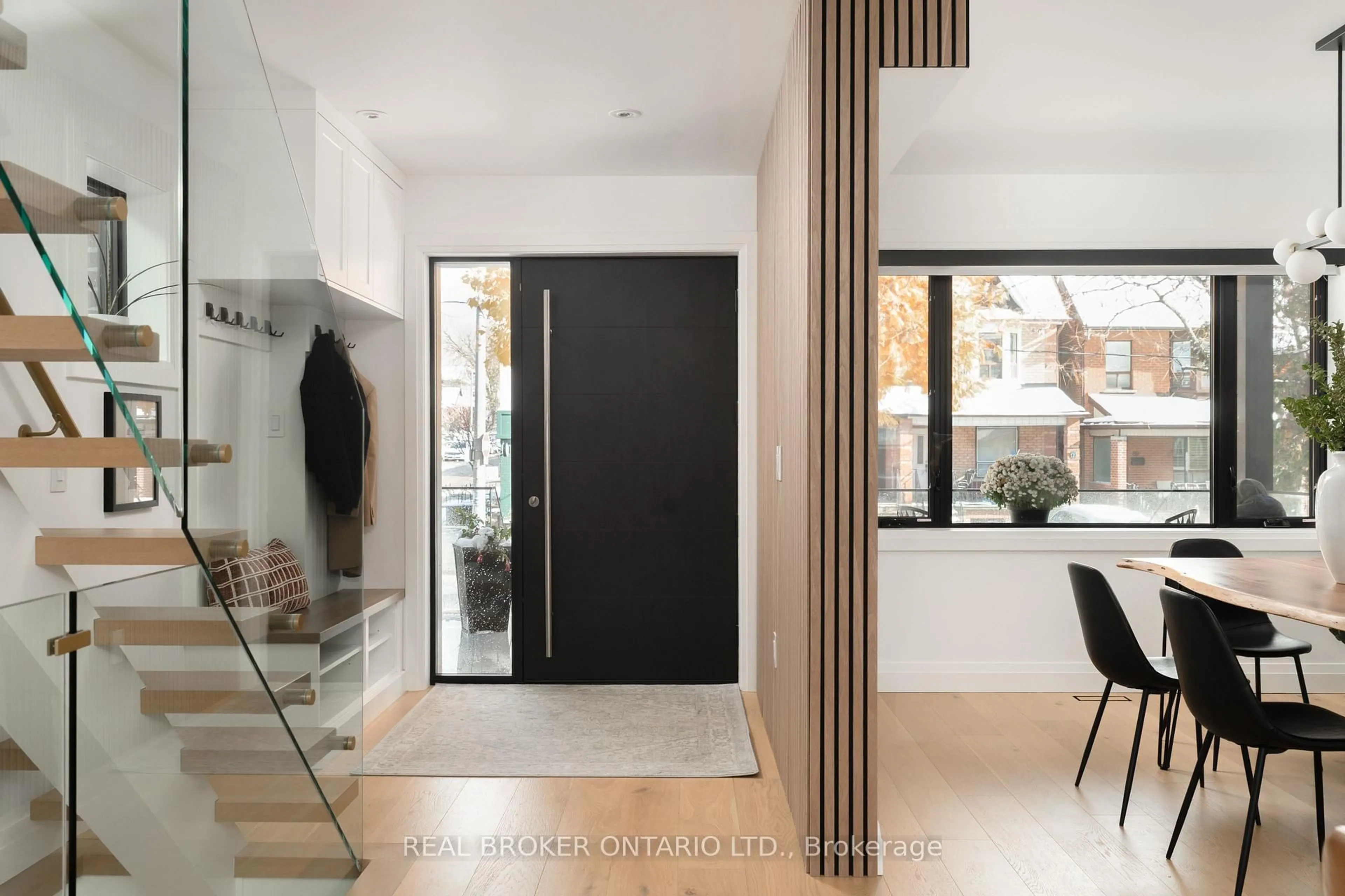 Indoor entryway for 104 Greenlaw Ave, Toronto Ontario M6H 3V5