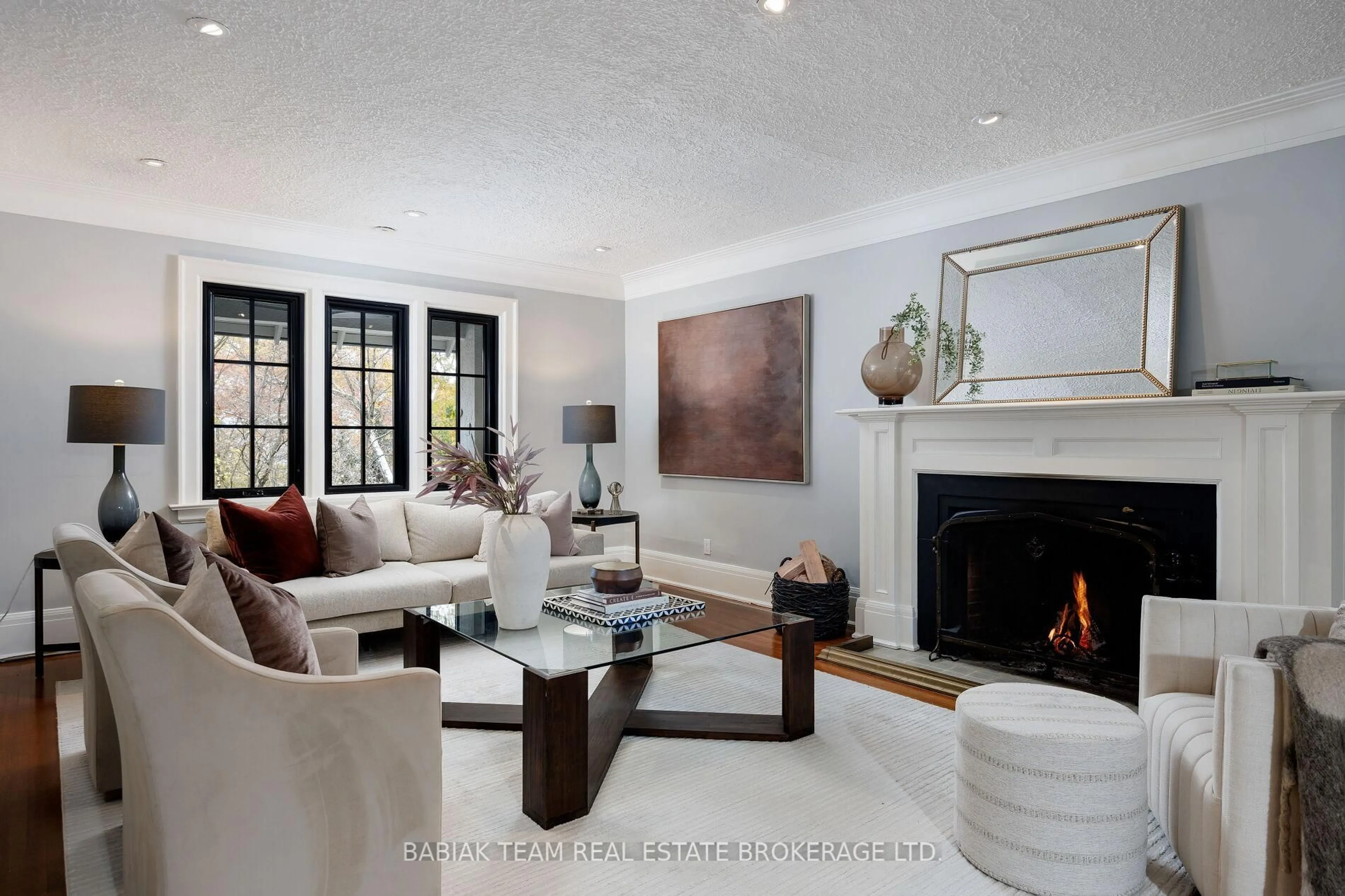 Living room with furniture, unknown for 35 Baby Point Cres, Toronto Ontario M6S 2B7