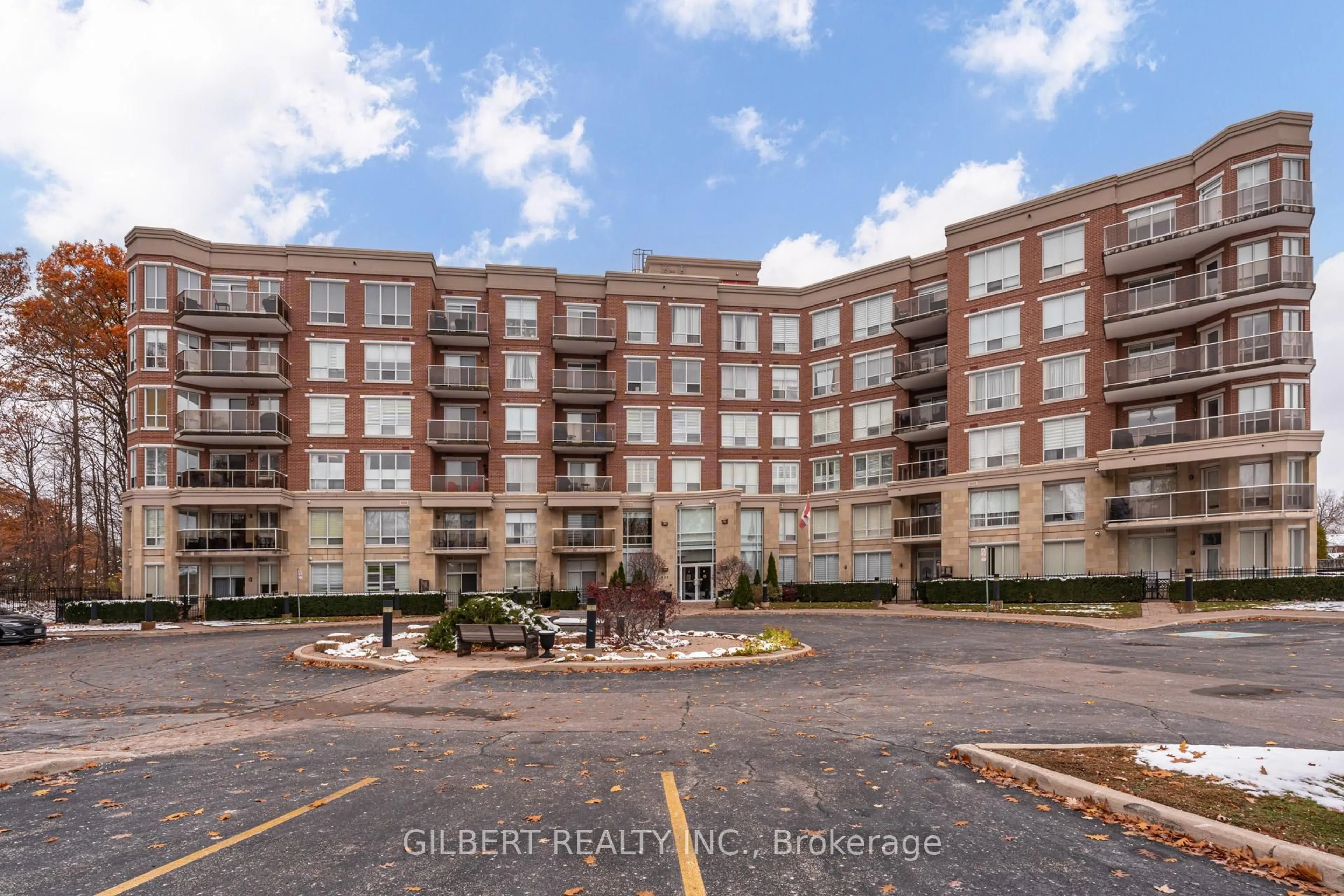 A pic from outside/outdoor area/front of a property/back of a property/a pic from drone, building for 483 Faith Dr #304, Mississauga Ontario L5R 0A1