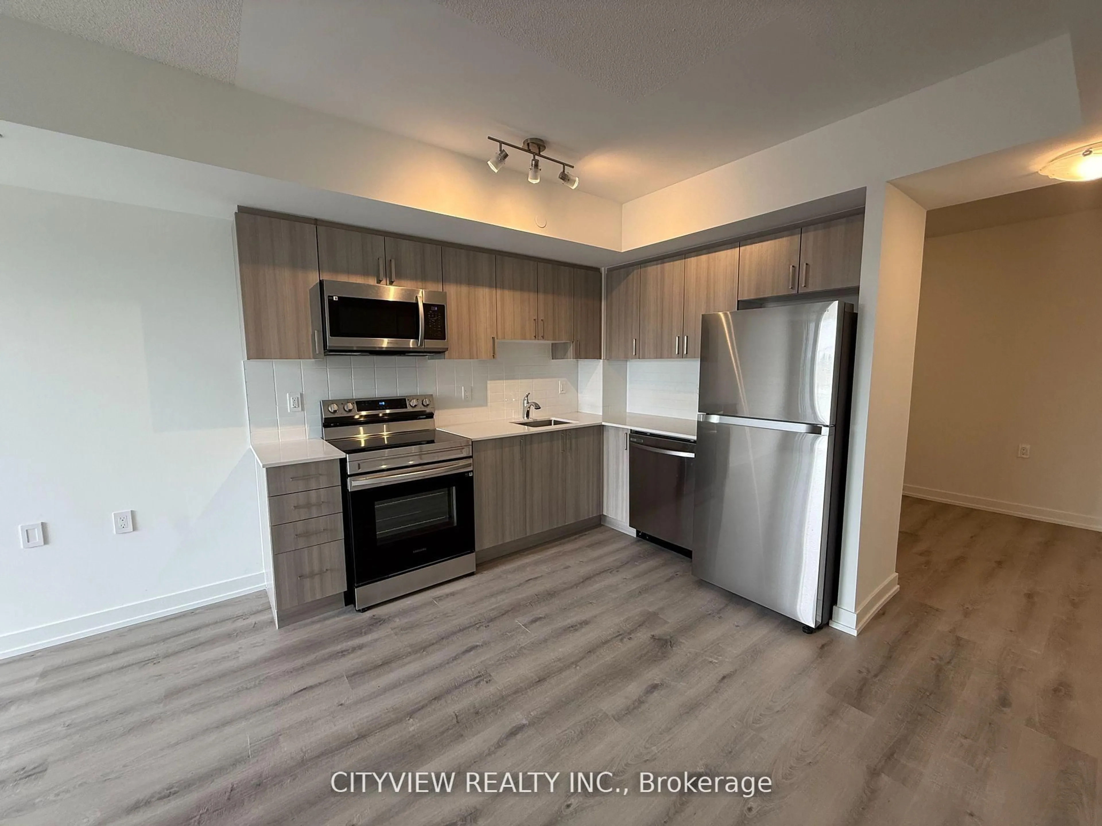 Unknown for 556 Marlee Ave #413, Toronto Ontario M6B 0B1