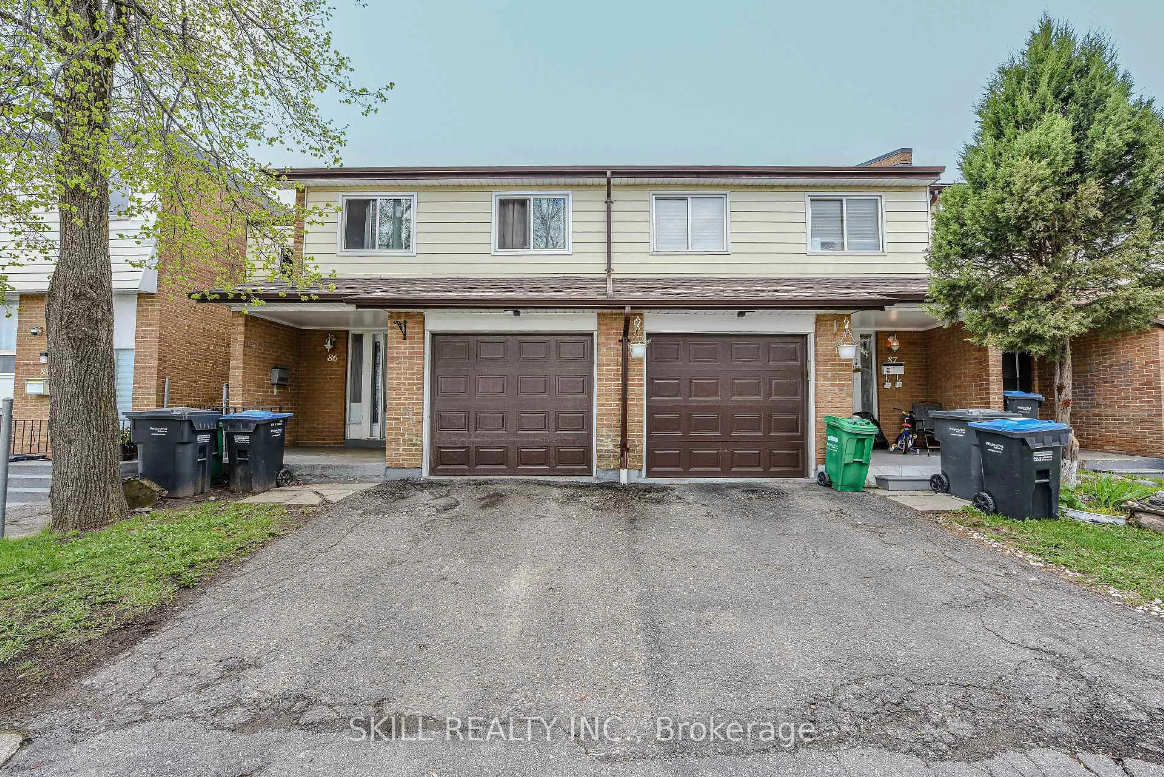 A pic from outside/outdoor area/front of a property/back of a property/a pic from drone, street for 7500 Goreway Dr #86, Mississauga Ontario L4T 3C7