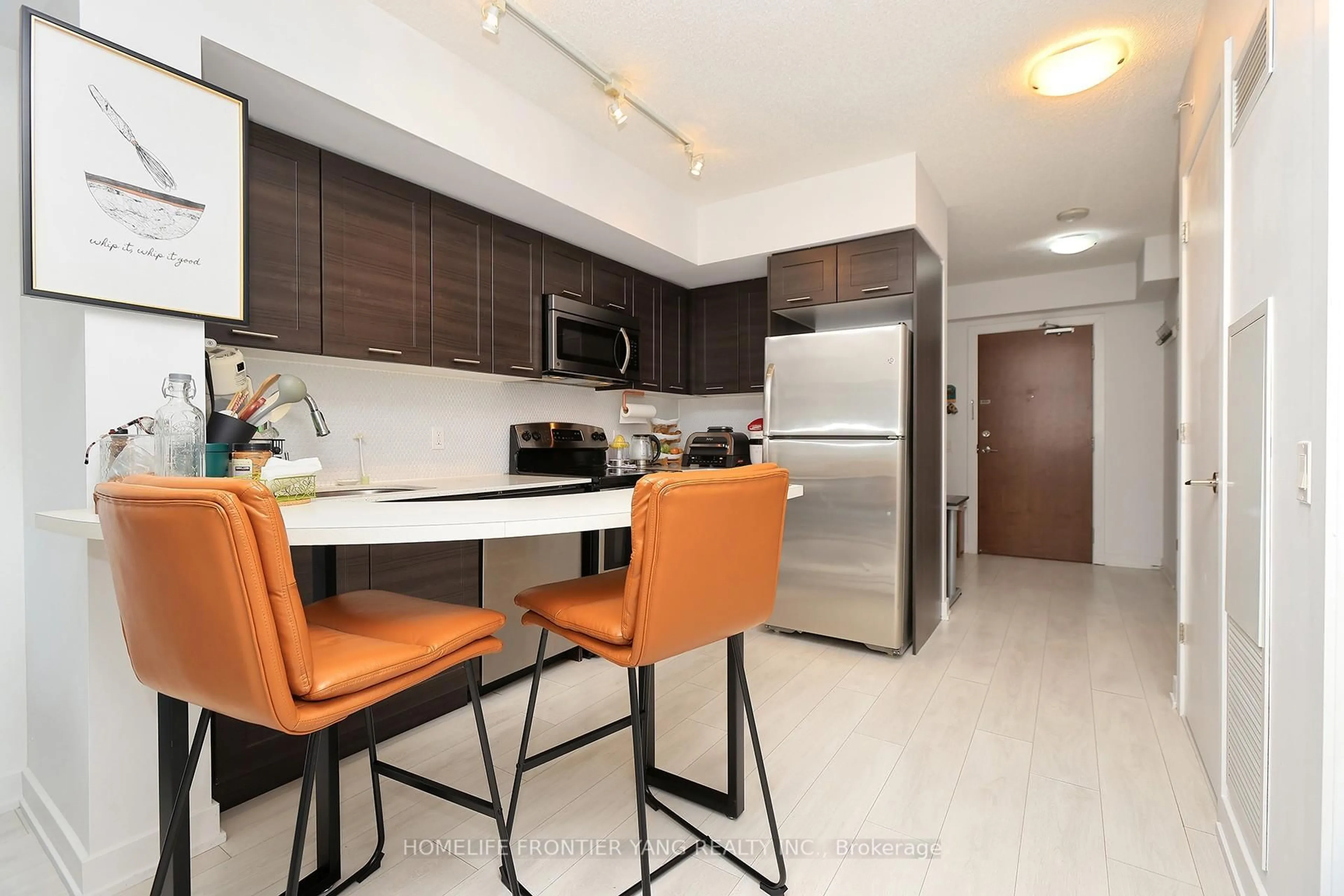 Standard kitchen, ceramic/tile floor for 2220 Lakeshore Blvd #1203, Toronto Ontario M8V 0C1