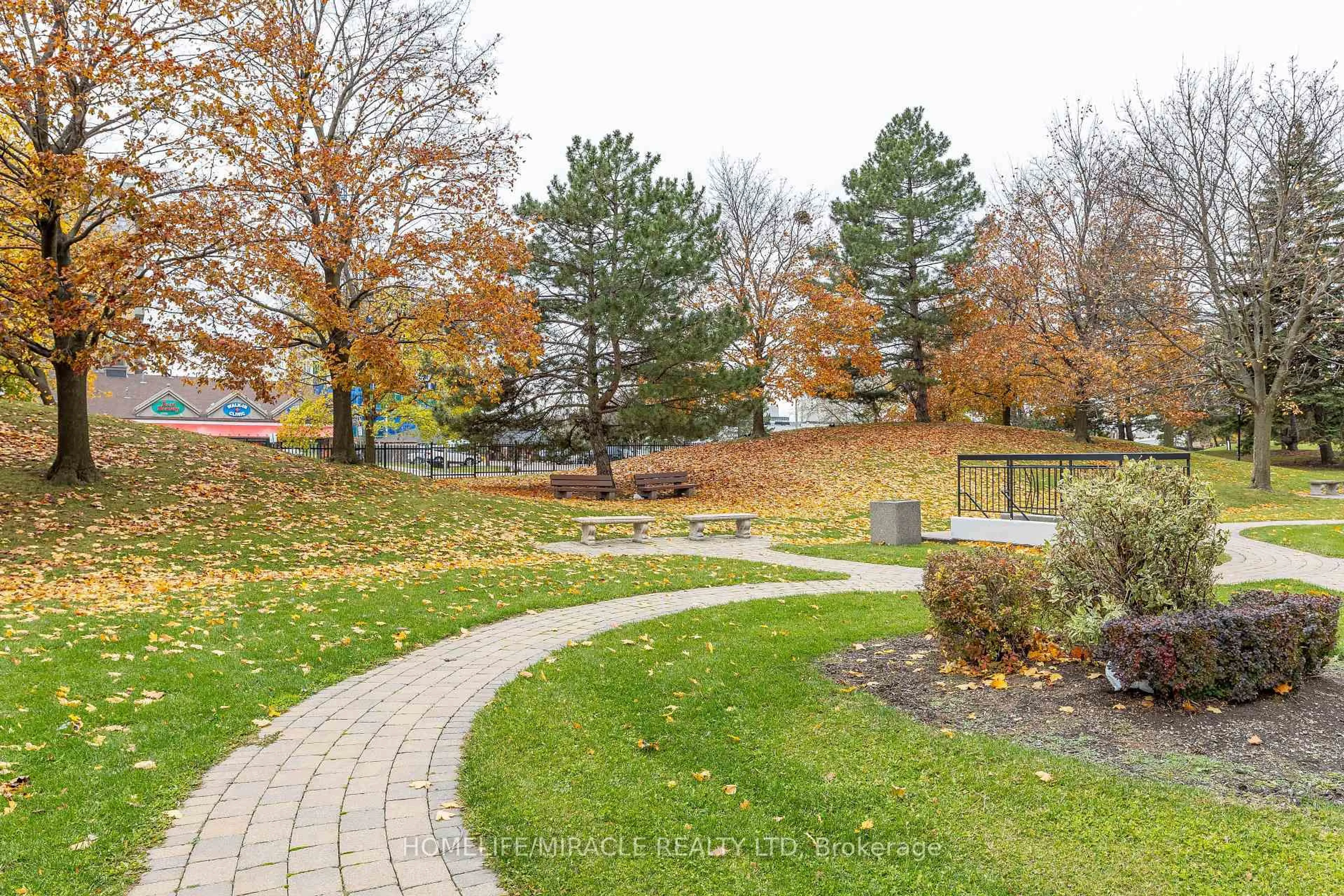 Patio, unknown for 18 Knightsbridge Rd #2311, Brampton Ontario L6T 3X5