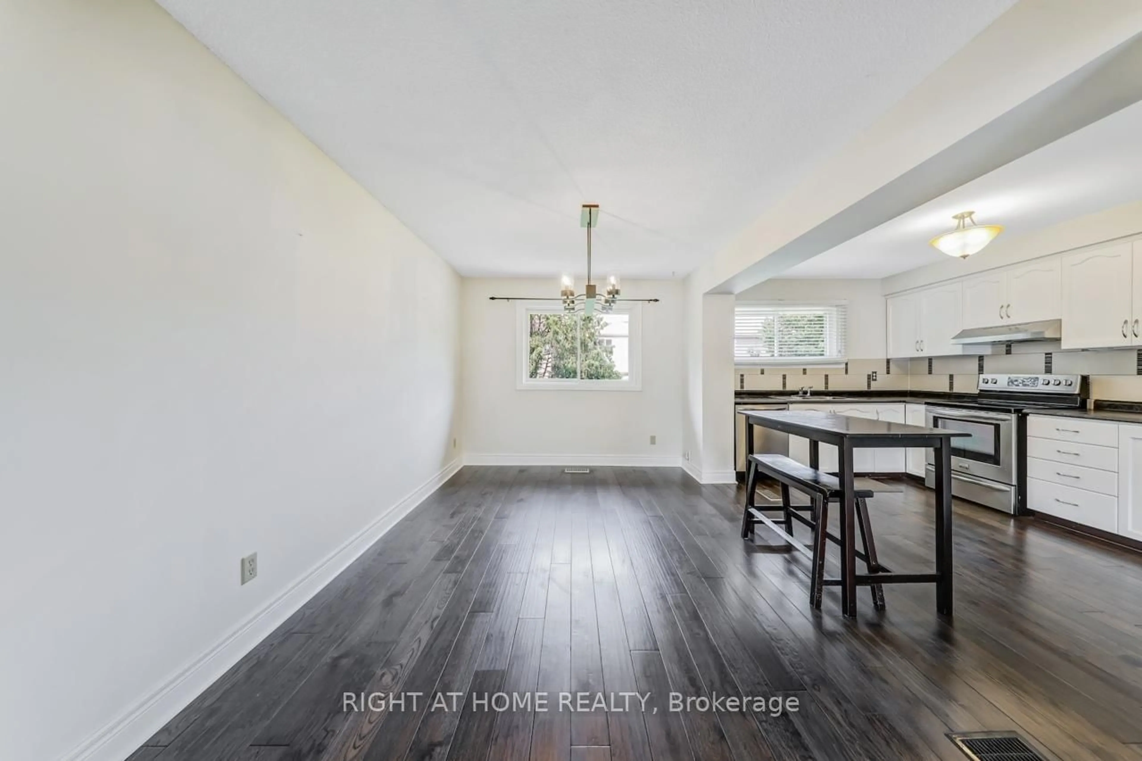 Unknown for 9 Ashton Cres #9, Brampton Ontario L6S 3J9