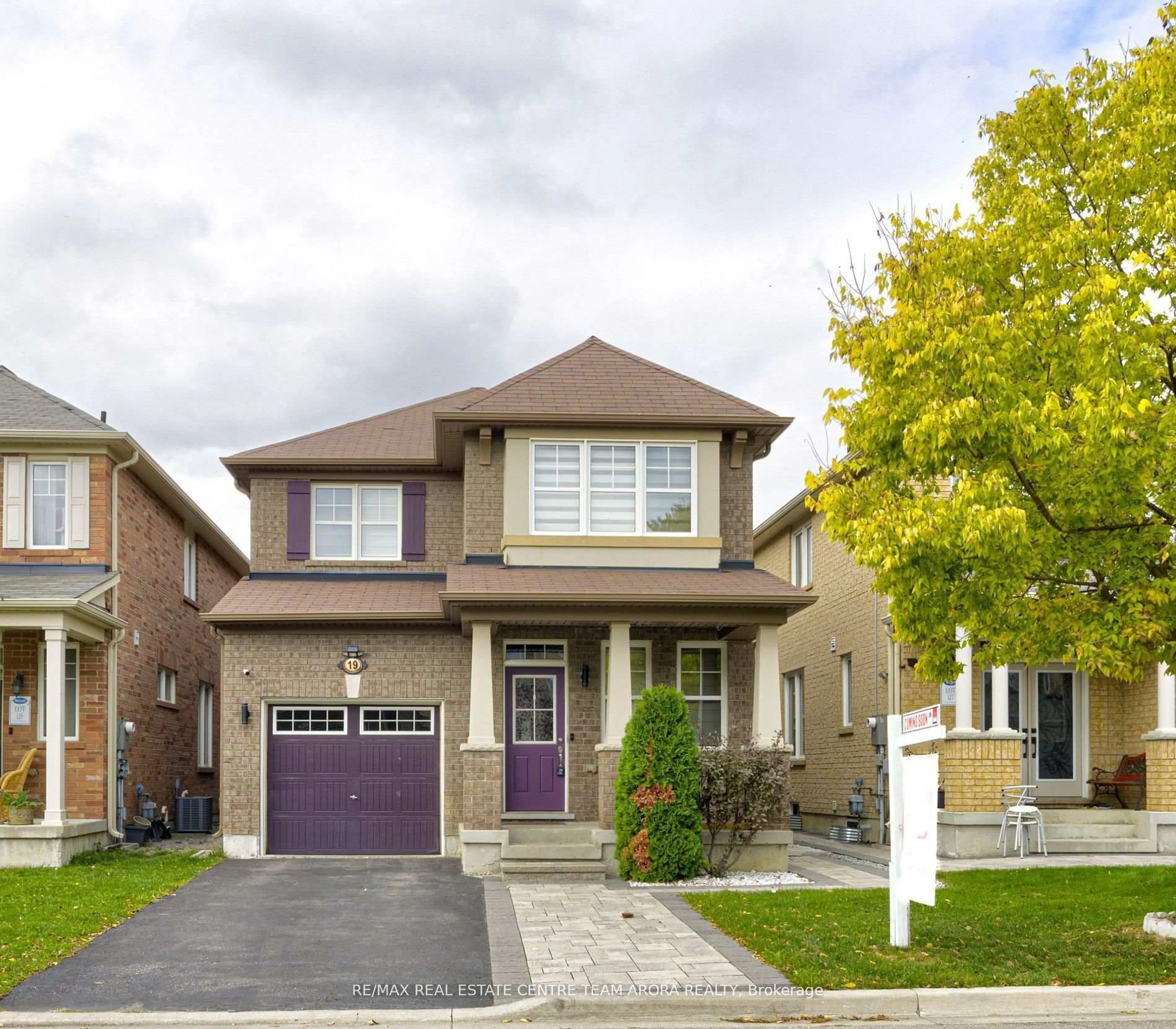 Home with brick exterior material, street for 19 Henry Verschuren Ave, Brampton Ontario L6Y 5W1