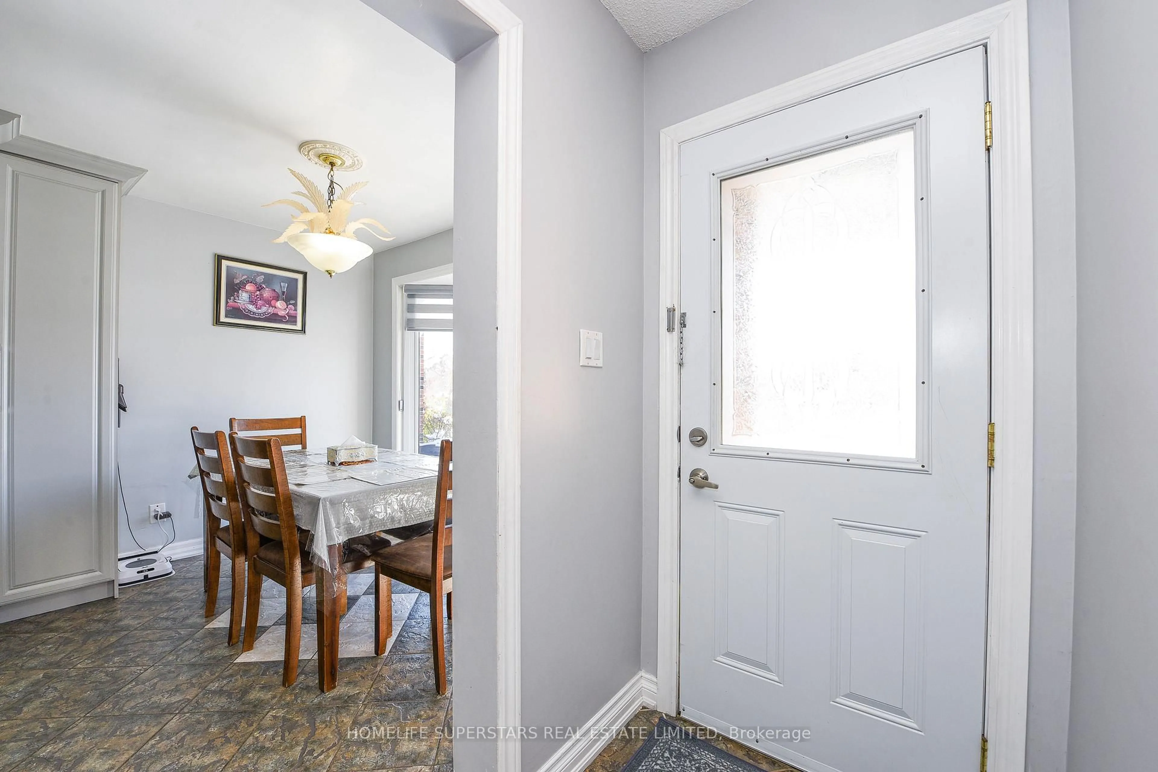 Unknown for 5 Norbert Rd, Brampton Ontario L6Y 2J9