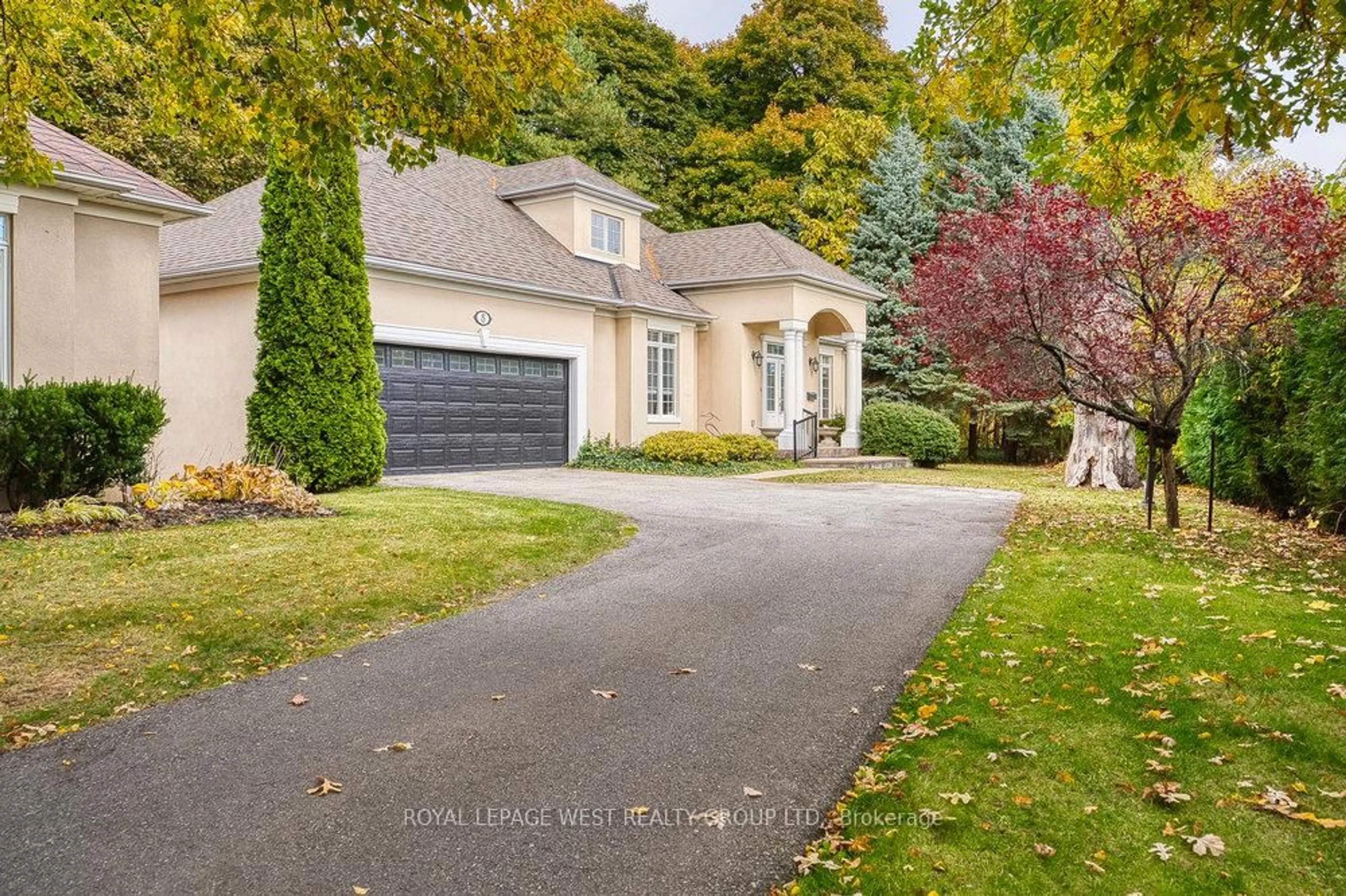 Unknown for 1205 Clarkson Rd #8, Mississauga Ontario L5J 2W1