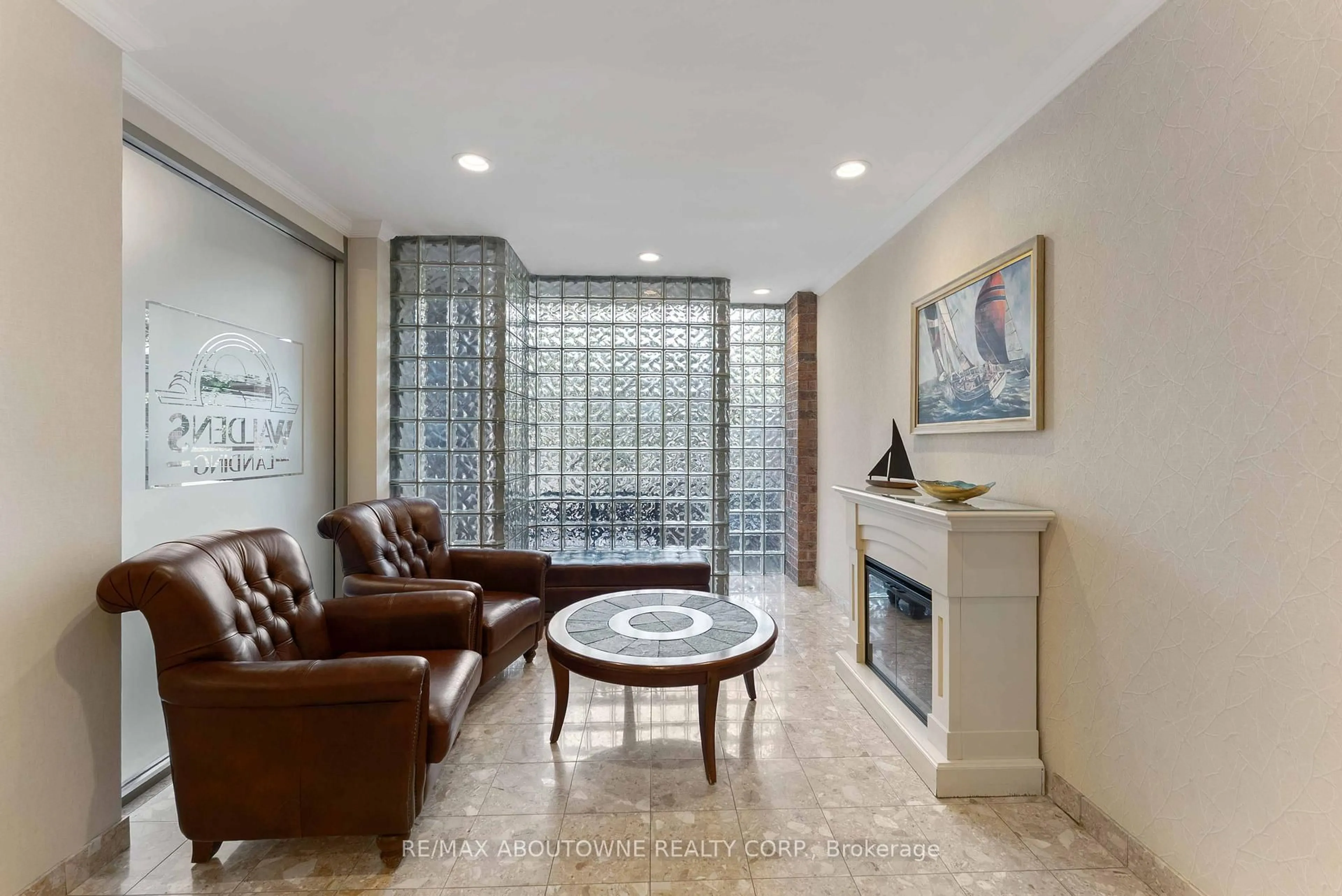 Living room with furniture, ceramic/tile floor for 1110 Walden Circ #903, Mississauga Ontario L5J 4R3