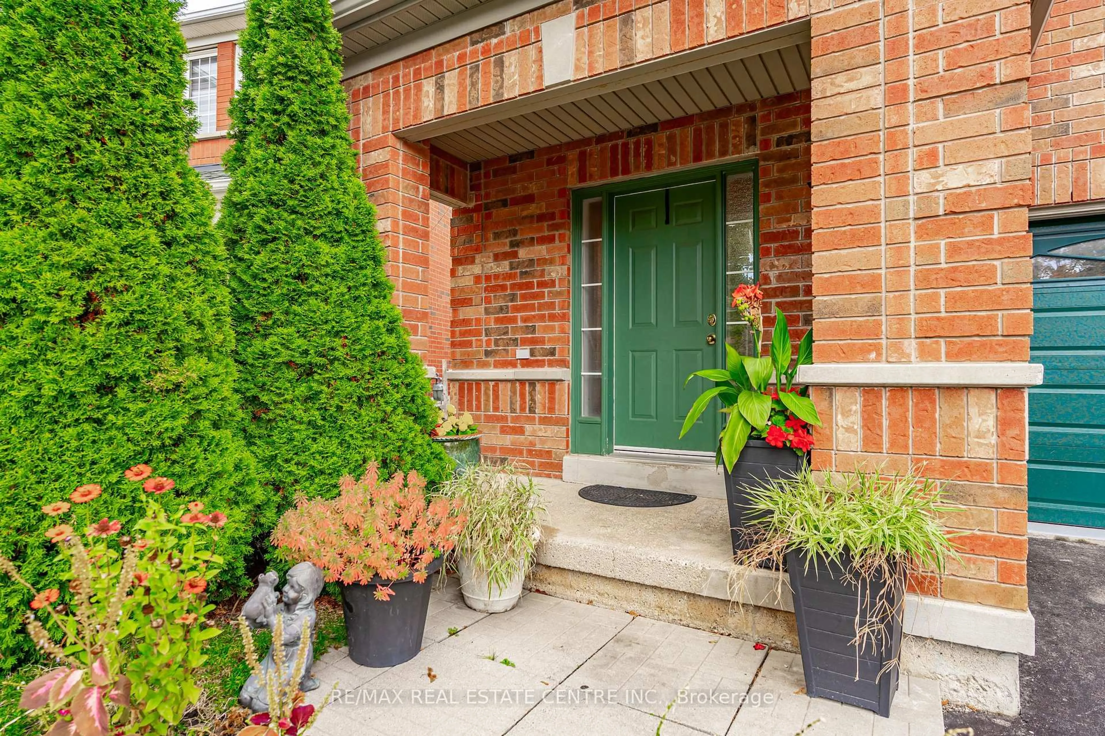 Home with brick exterior material, street for 43 Trumpet Valley Blvd, Brampton Ontario L7A 2Z8