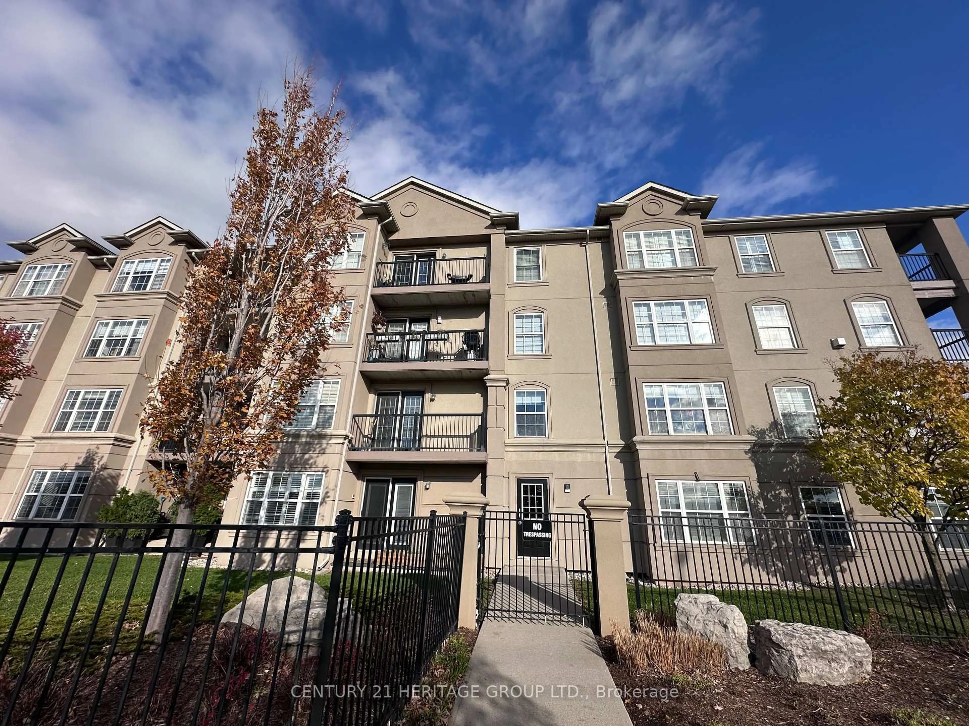 Unknown for 2085 Appleby Line #312, Burlington Ontario L7L 7H4