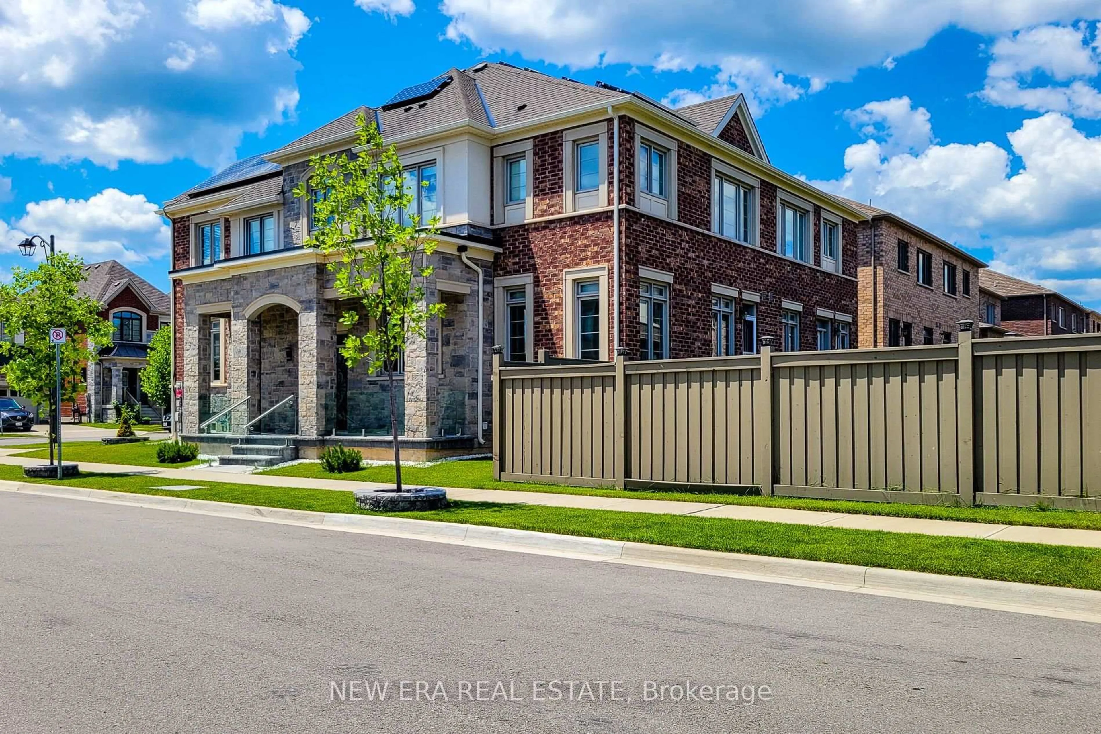 Home with brick exterior material, street for 1155 Hamman Way, Milton Ontario L9B 1K2