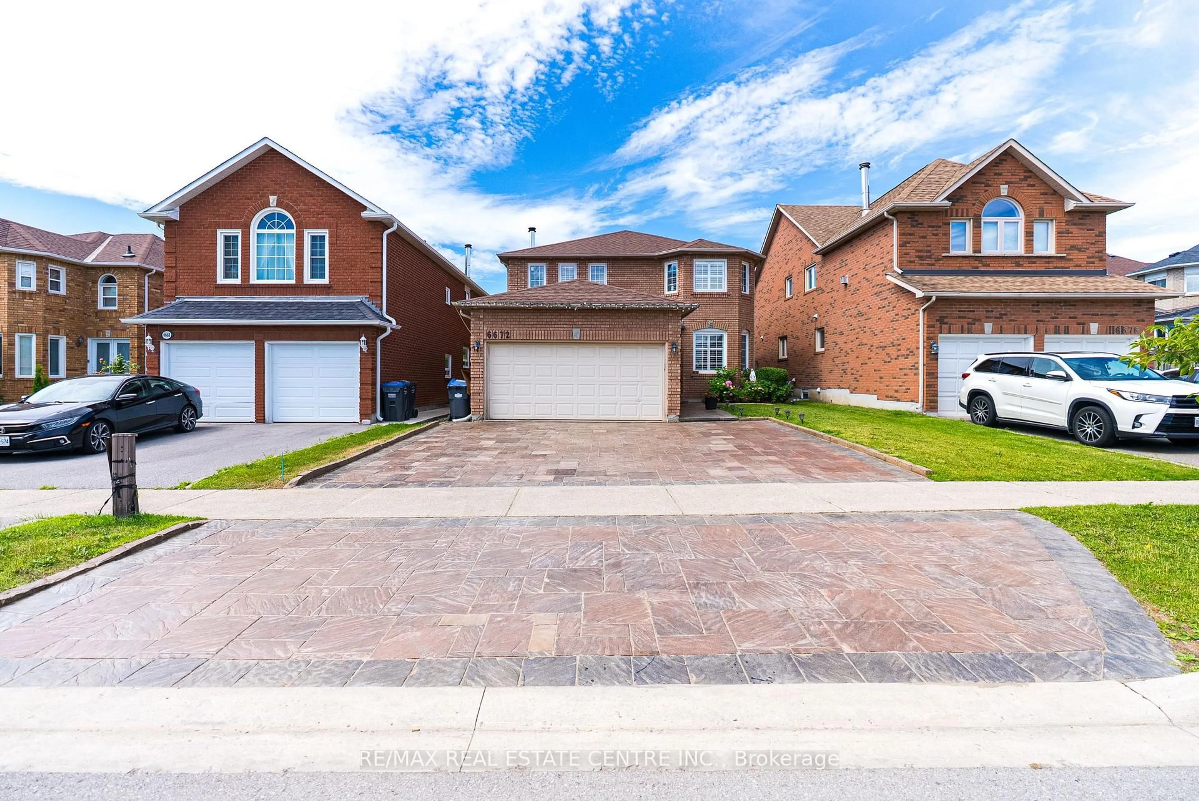 Home with brick exterior material, street for 6672 Lisgar Dr, Mississauga Ontario L5N 6V9