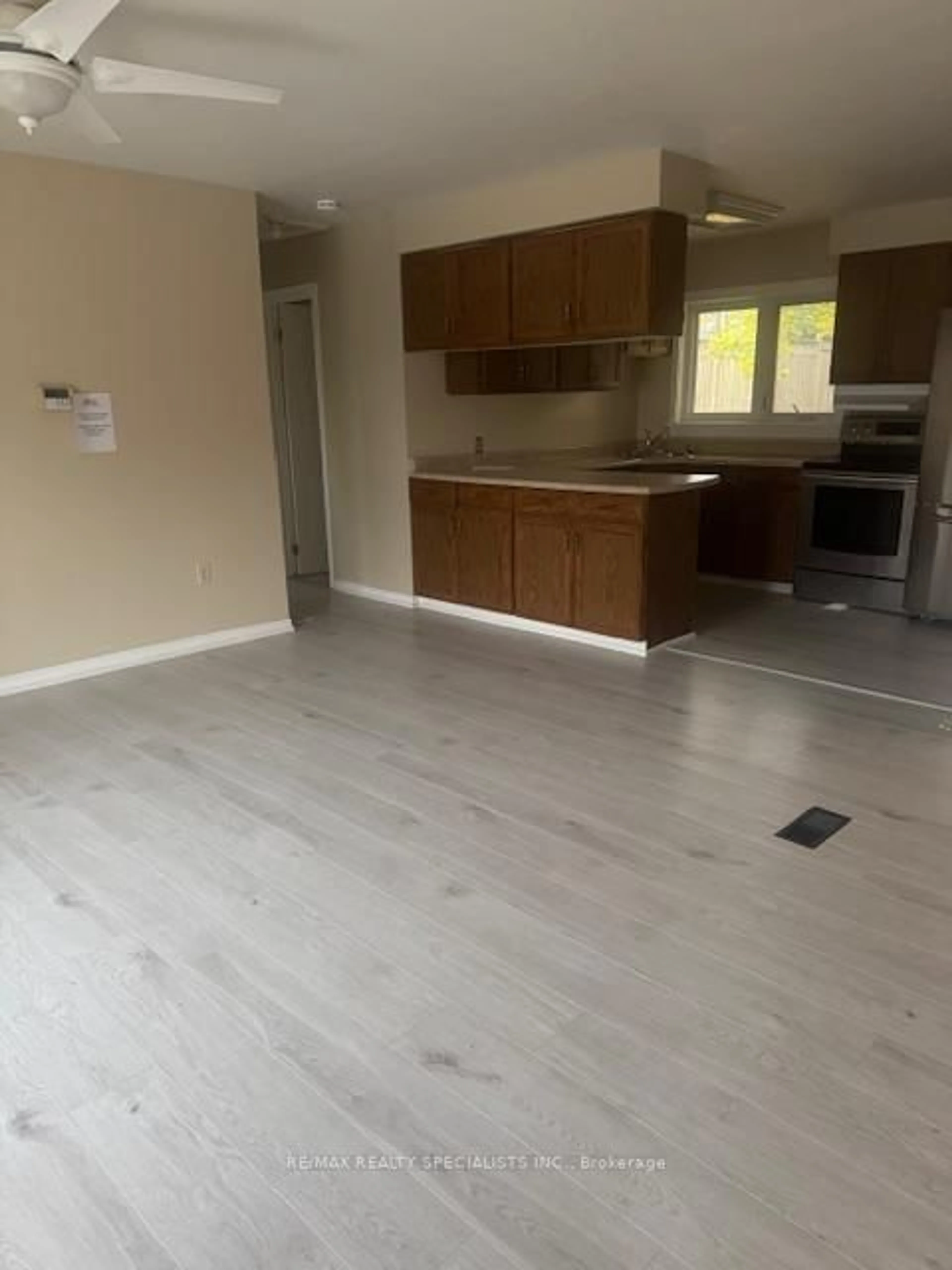 A pic of a room for 70 Bythia St, Orangeville Ontario L9W 2S5