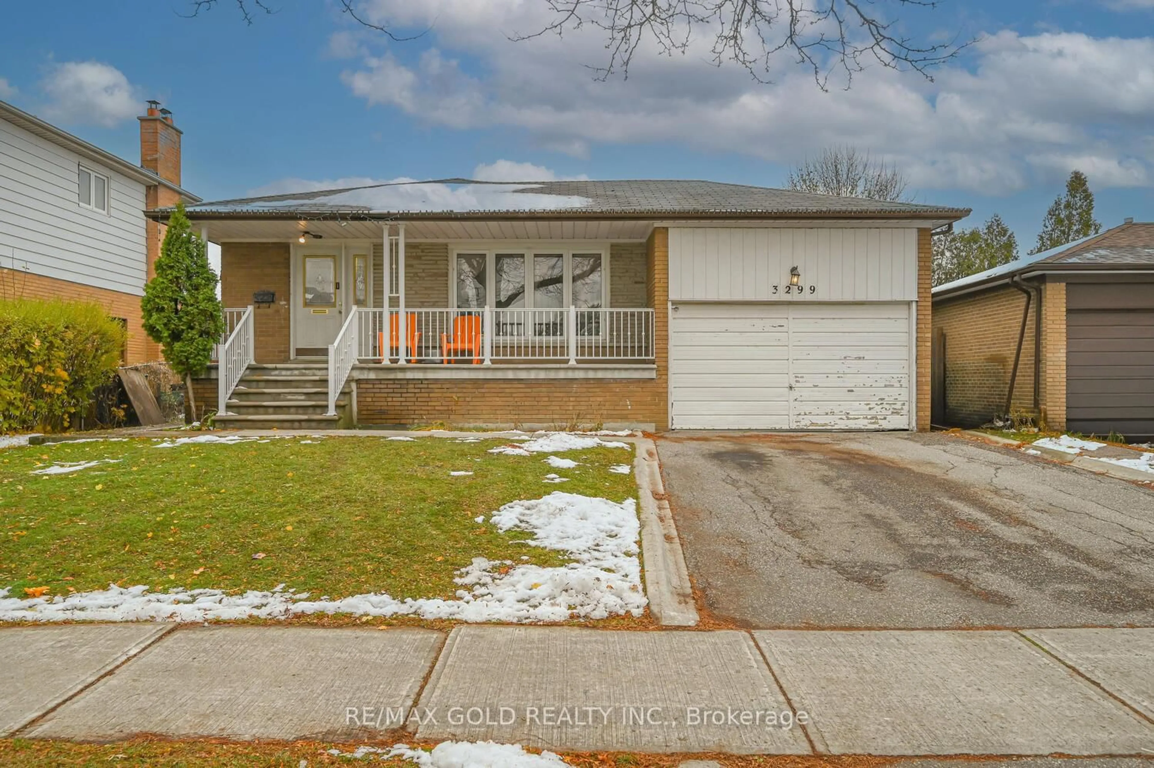 Home with brick exterior material, street for 3299 Twilight Rd, Mississauga Ontario L4T 1Z8