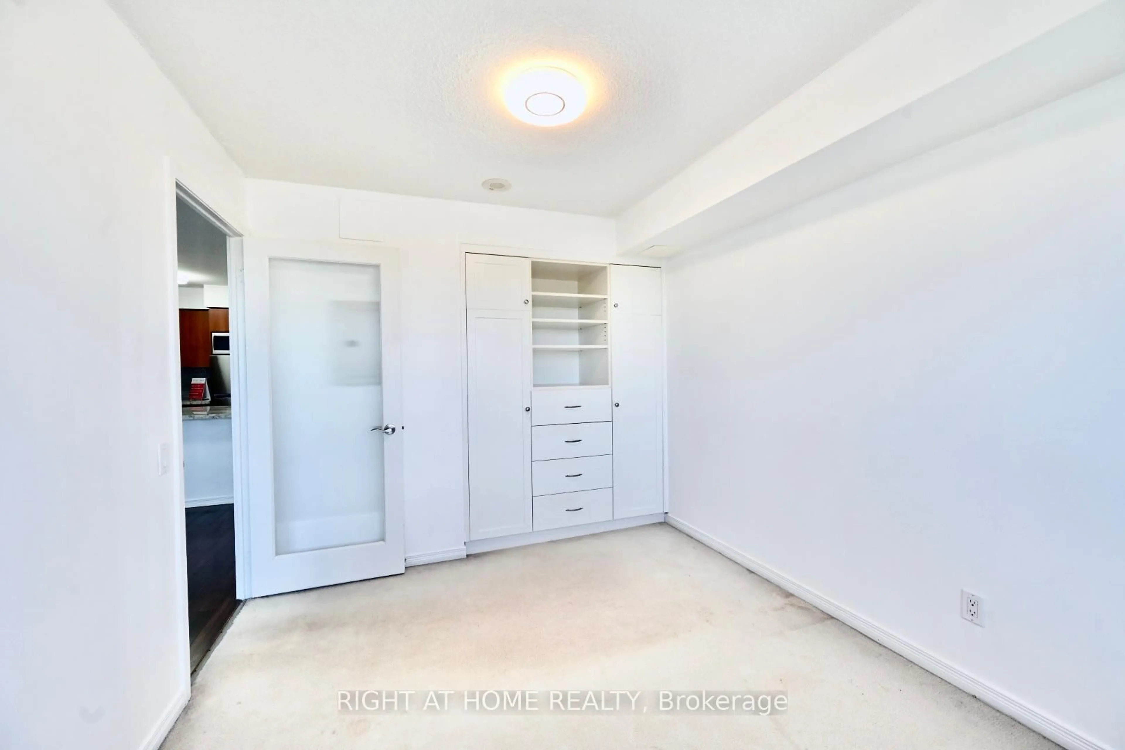 A pic of a room for 61 Heintzman St #910, Toronto Ontario M6P 5A2