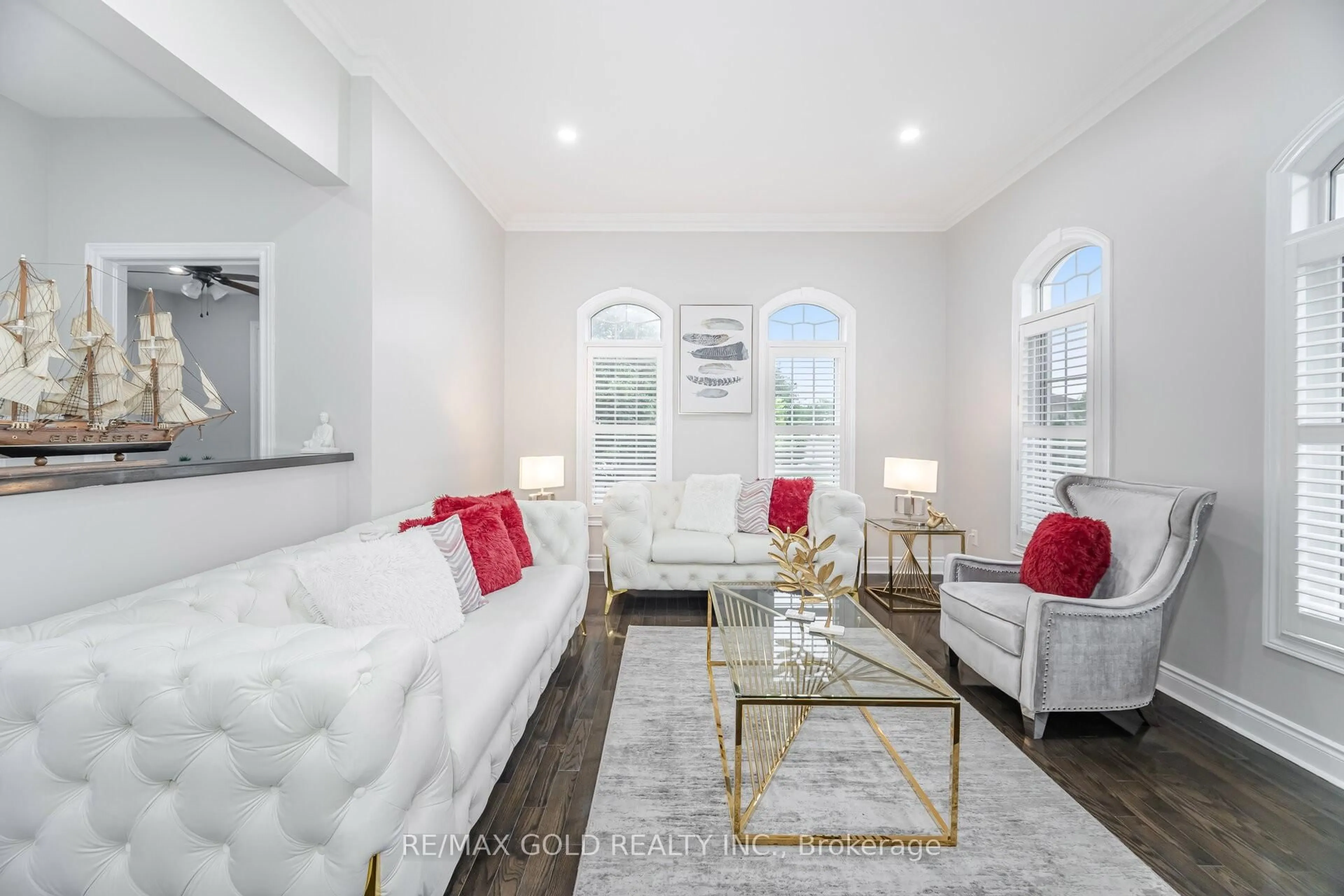 Living room with furniture, unknown for 2 Belleville Dr, Brampton Ontario L6P 1V7