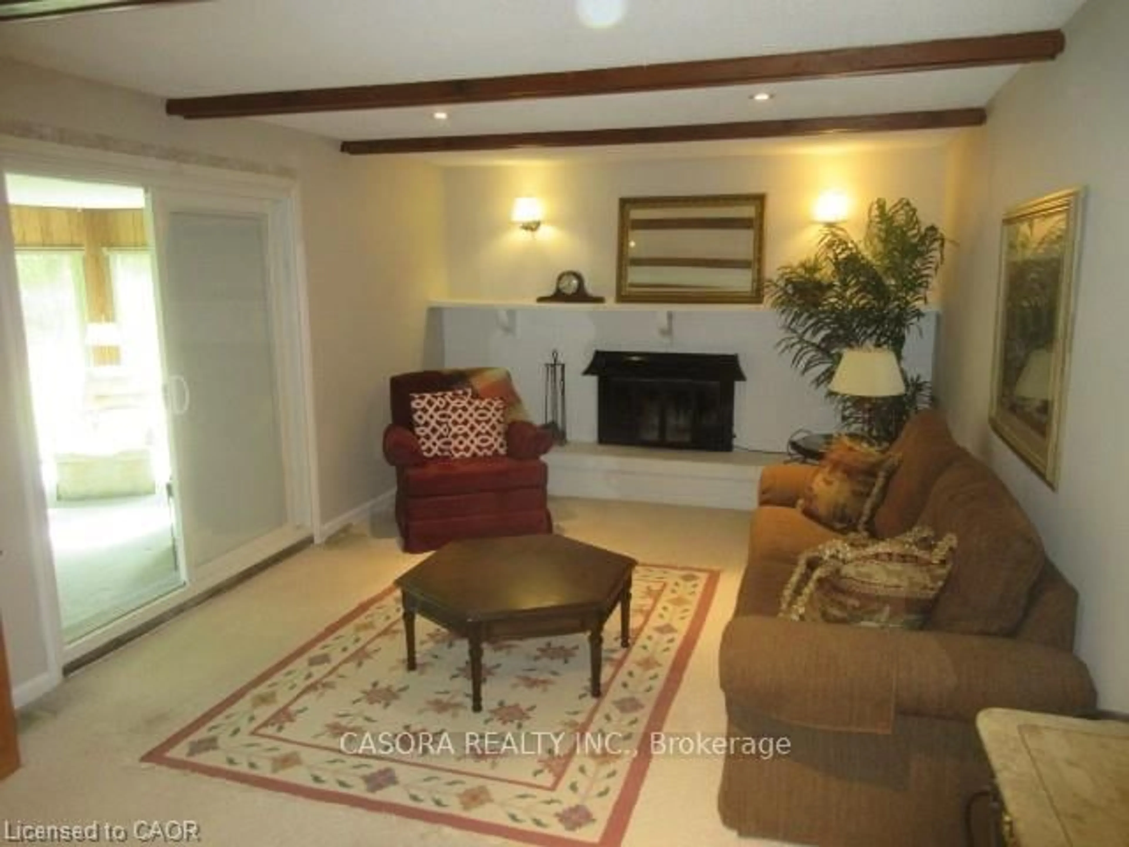 Living room with furniture, unknown for 351 Rankin Dr, Burlington Ontario L7N 2B2