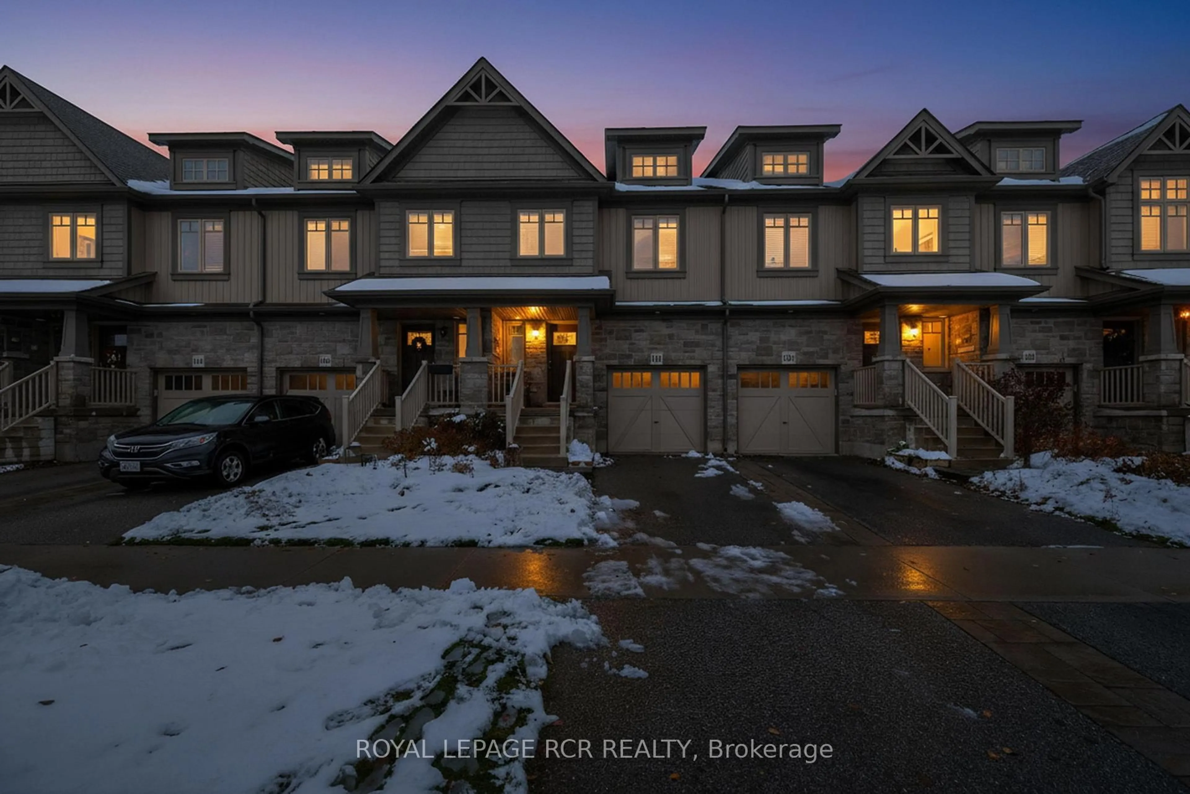 A pic from outside/outdoor area/front of a property/back of a property/a pic from drone, mountain view for 118 Parkinson Cres, Orangeville Ontario L9W 6X3