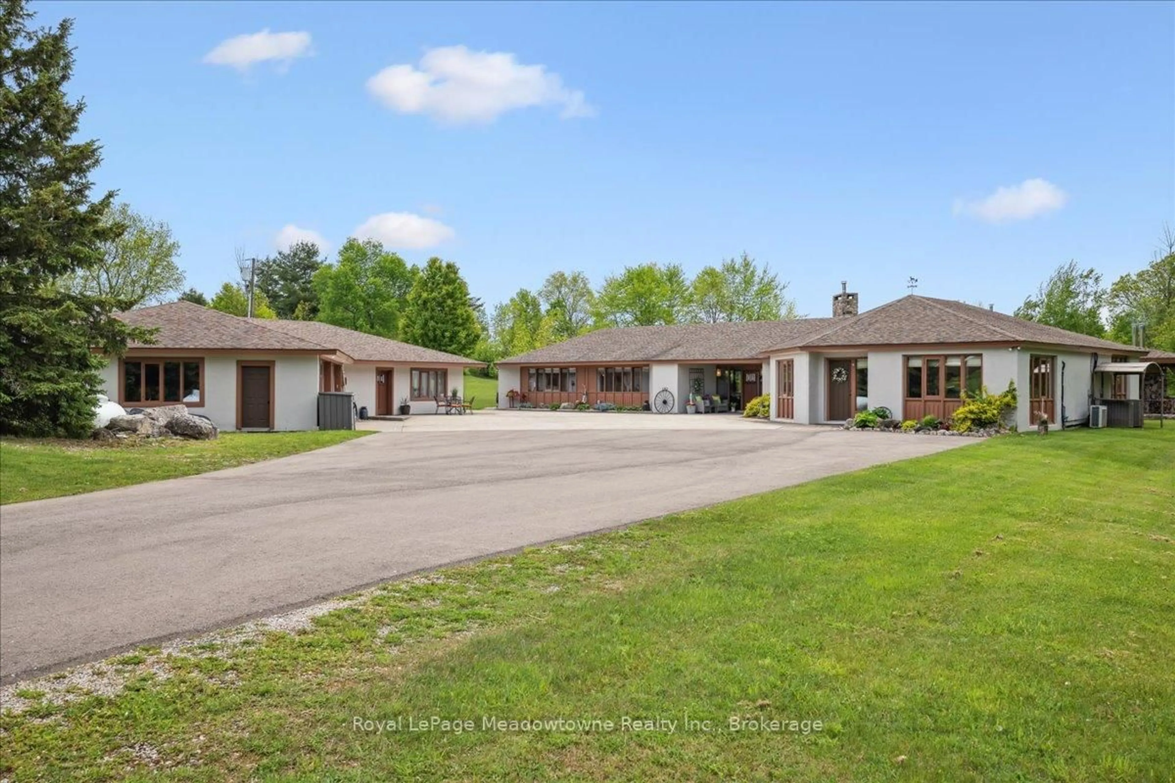 Unknown for 10632 Fifth Line, Milton Ontario N0B 2K0