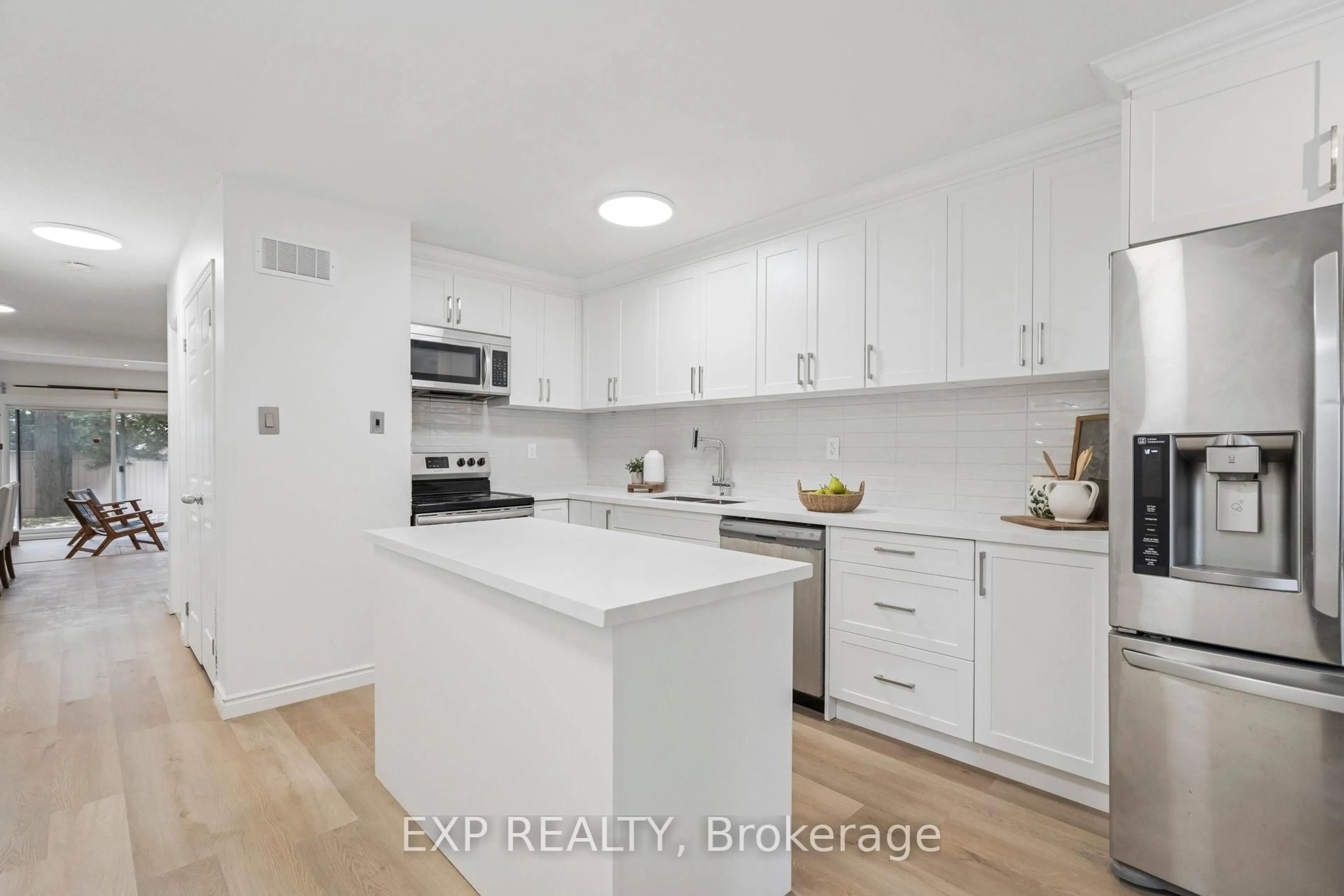 Unknown for 2205 South Millway #29, Mississauga Ontario L5L 3T2