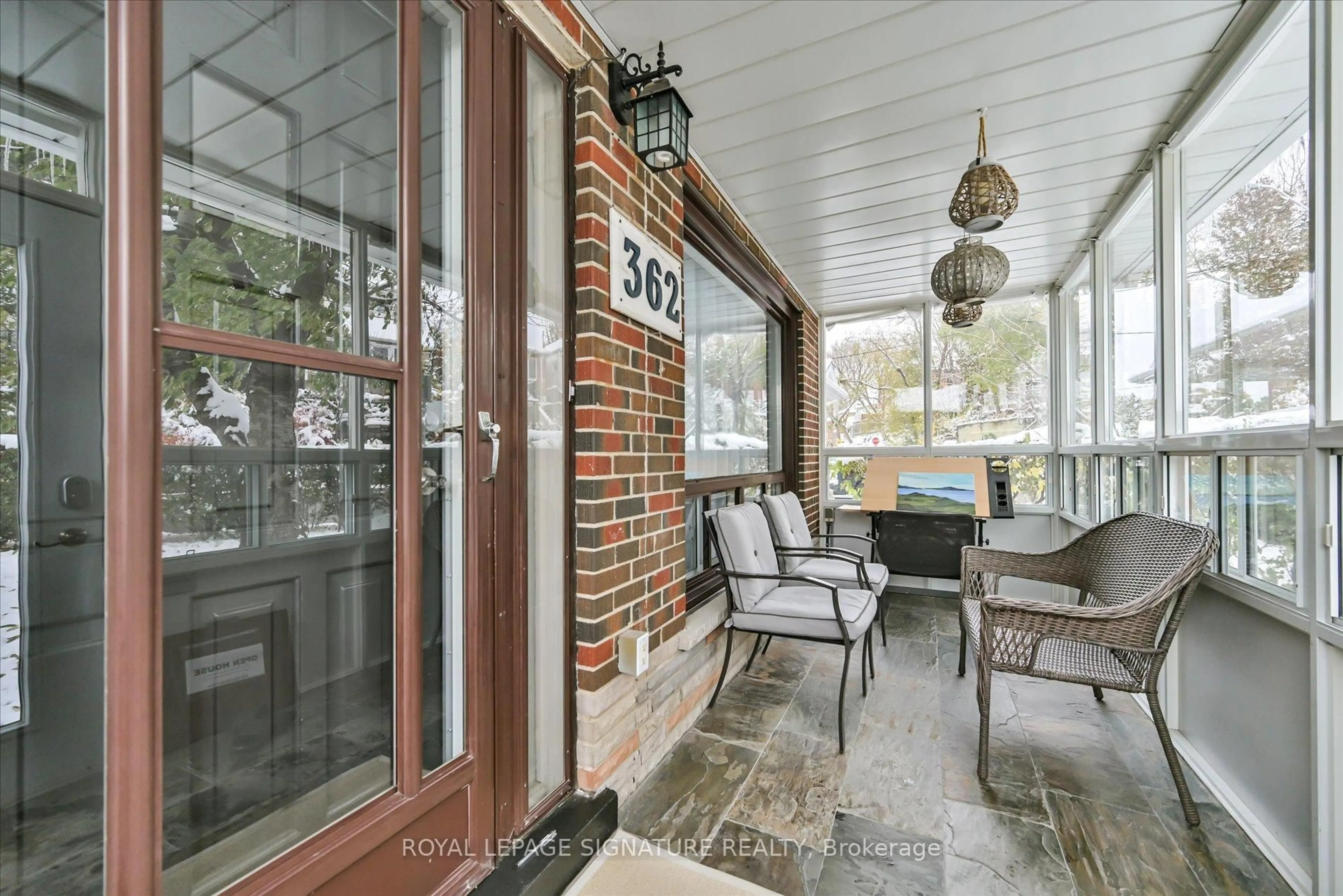 Patio, street for 362 Silverthorn Ave, Toronto Ontario M6M 3G8