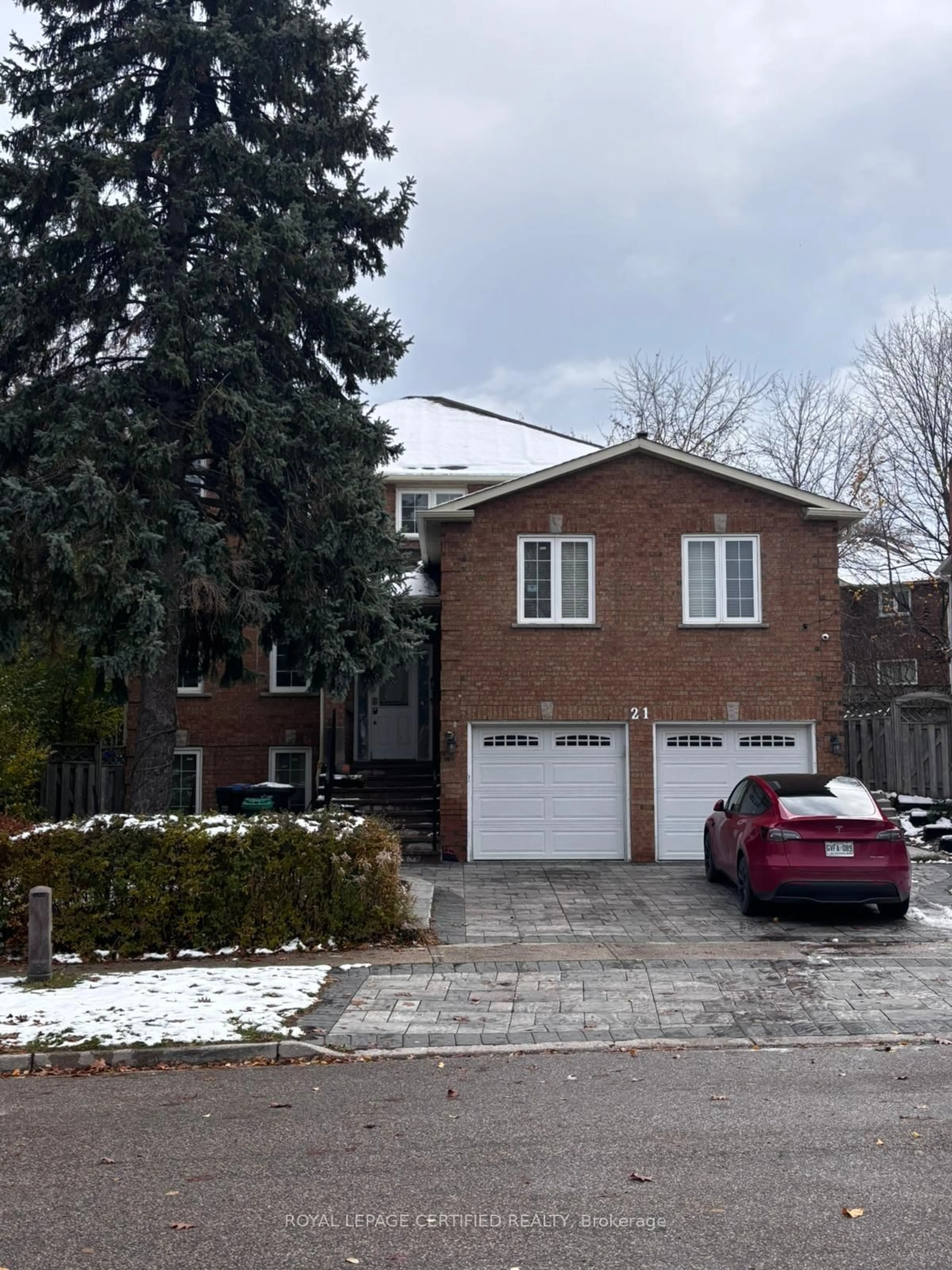 Home with brick exterior material, street for 21 Lone Oak Ave, Brampton Ontario L6S 5V4