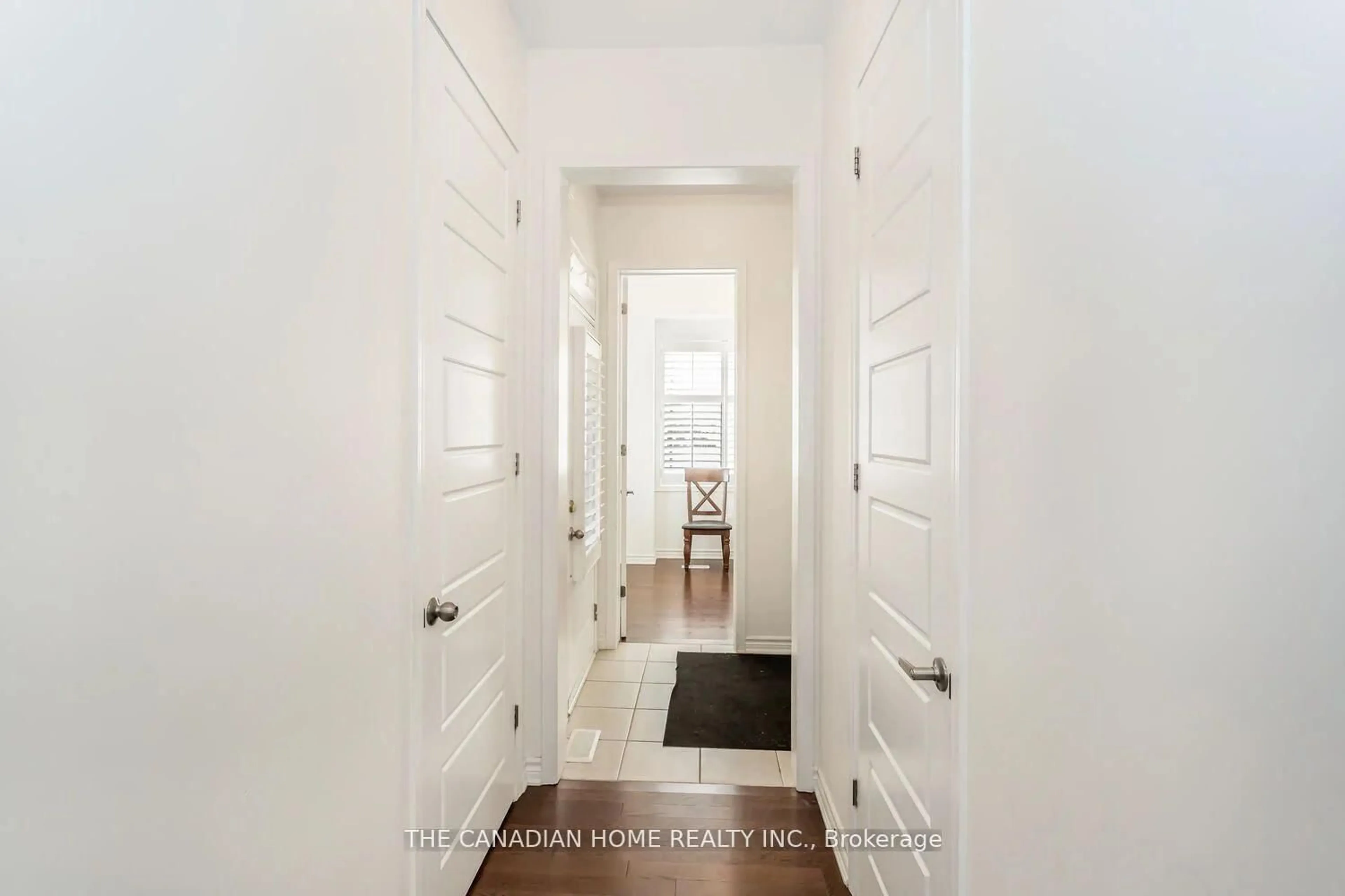 Indoor entryway for 1261 Rose Way, Milton Ontario L9E 1M1