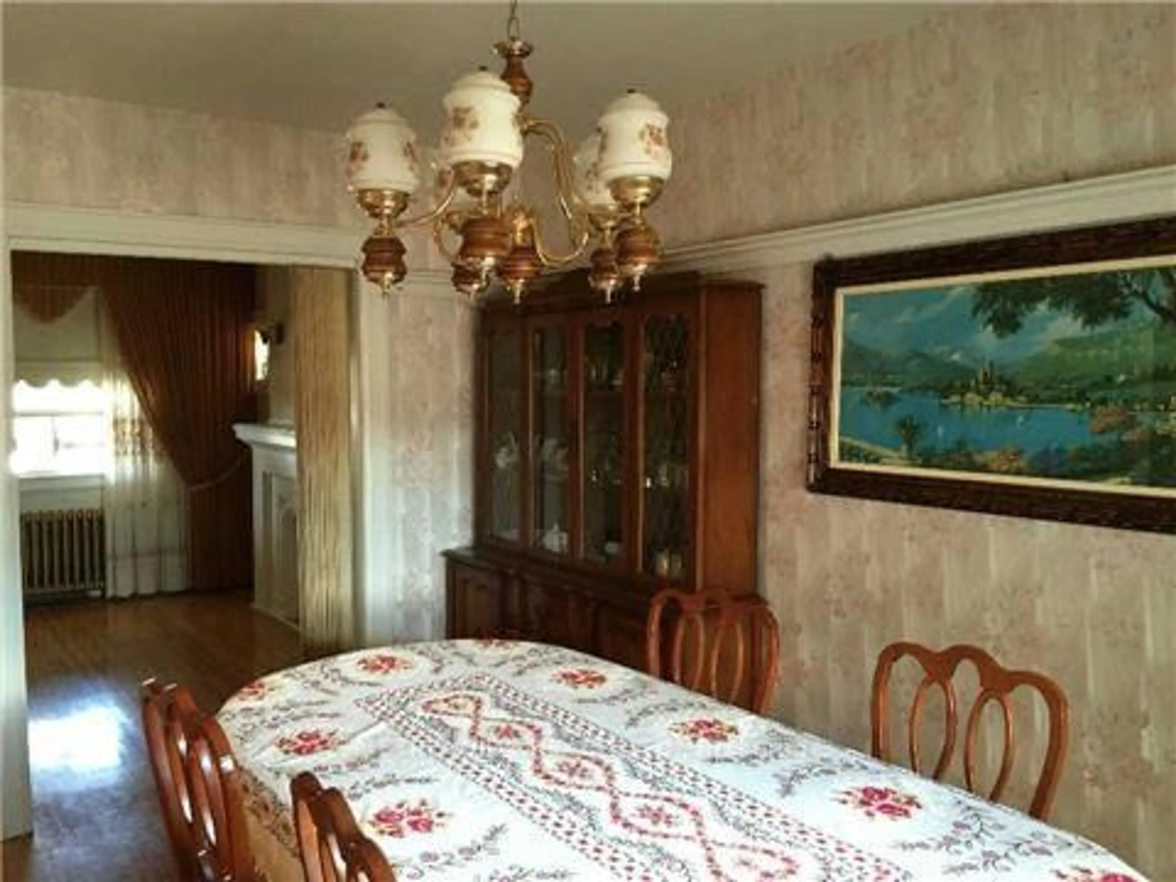 Dining room, wood/laminate floor for 33 Bowie Ave, Toronto Ontario M6E 2P2