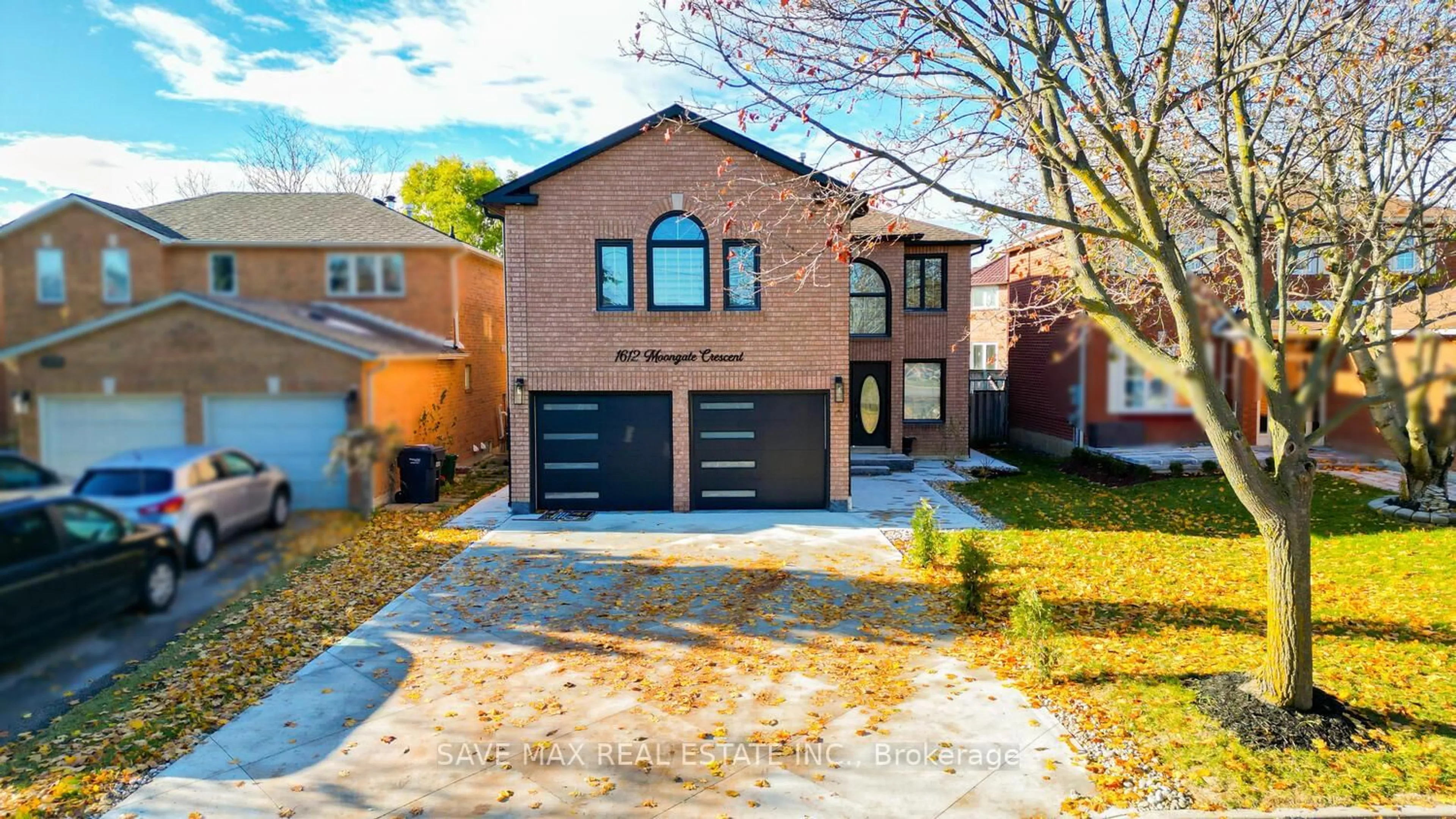Home with brick exterior material, street for 1612 Moongate Cres, Mississauga Ontario L5M 4T1