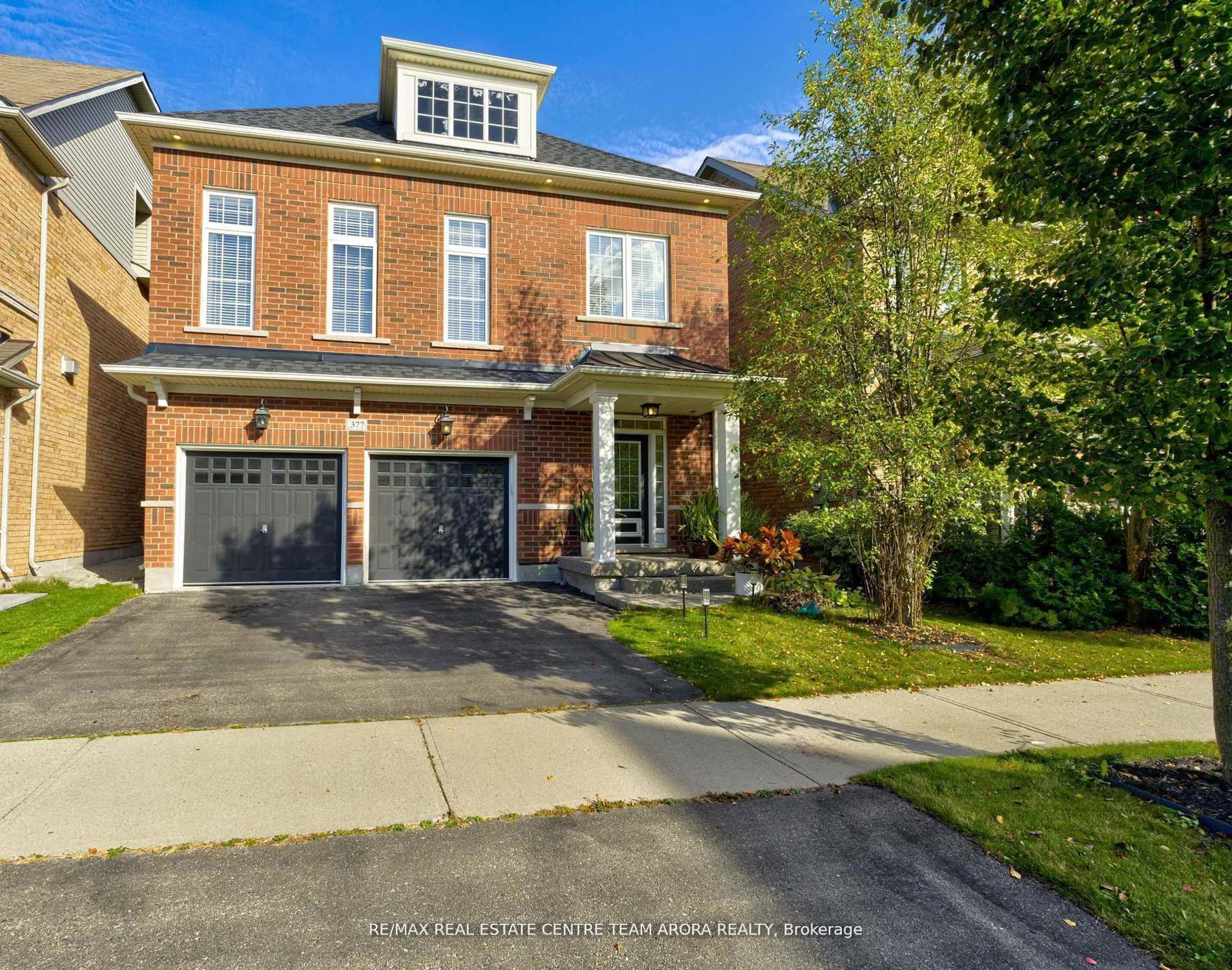 Home with brick exterior material, street for 377 Malboeuf Crt, Milton Ontario L9T 7Y3