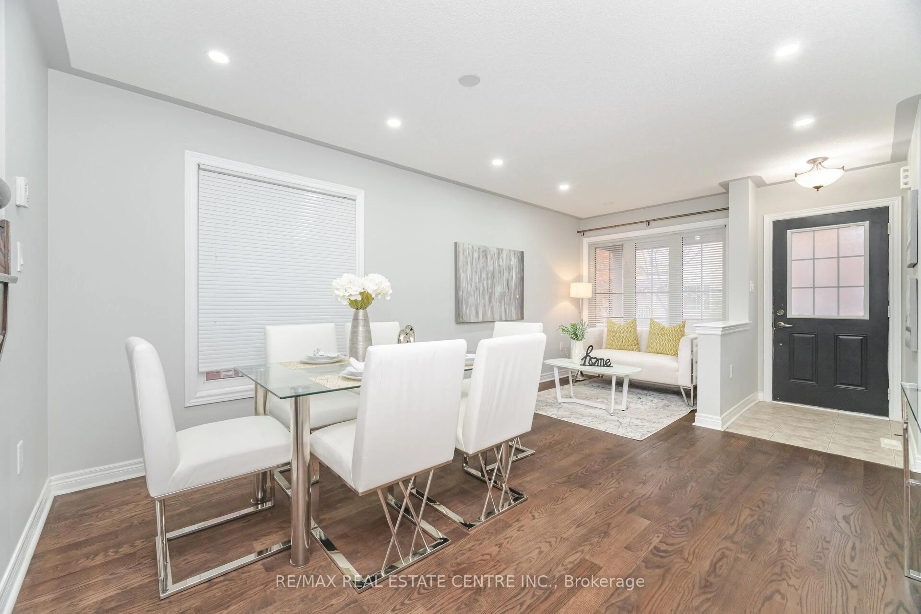Dining room, wood/laminate floor for 236 Giddings Cres, Milton Ontario L9T 7A7