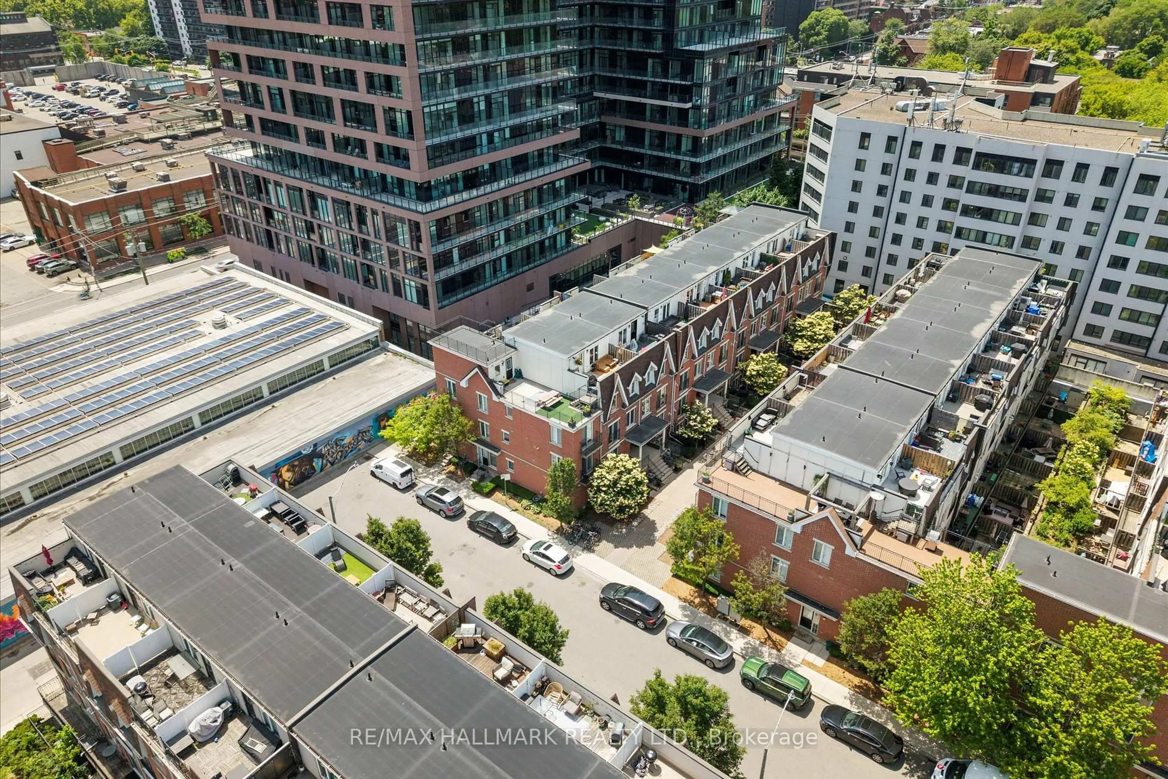 A pic from outside/outdoor area/front of a property/back of a property/a pic from drone, city buildings view from balcony for 10 Laidlaw St #734, Toronto Ontario M6K 1X2