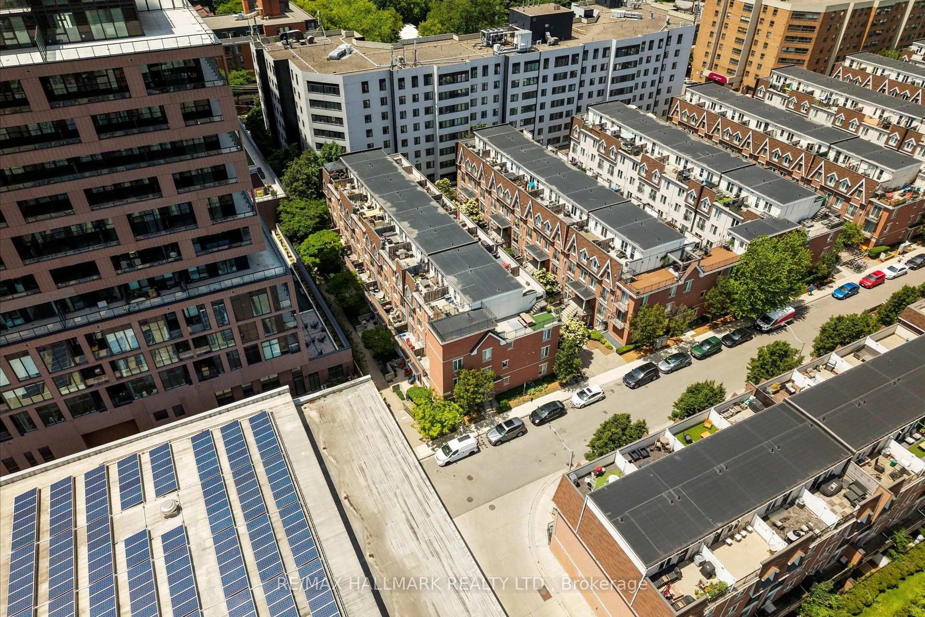 A pic from outside/outdoor area/front of a property/back of a property/a pic from drone, city buildings view from balcony for 10 Laidlaw St #734, Toronto Ontario M6K 1X2