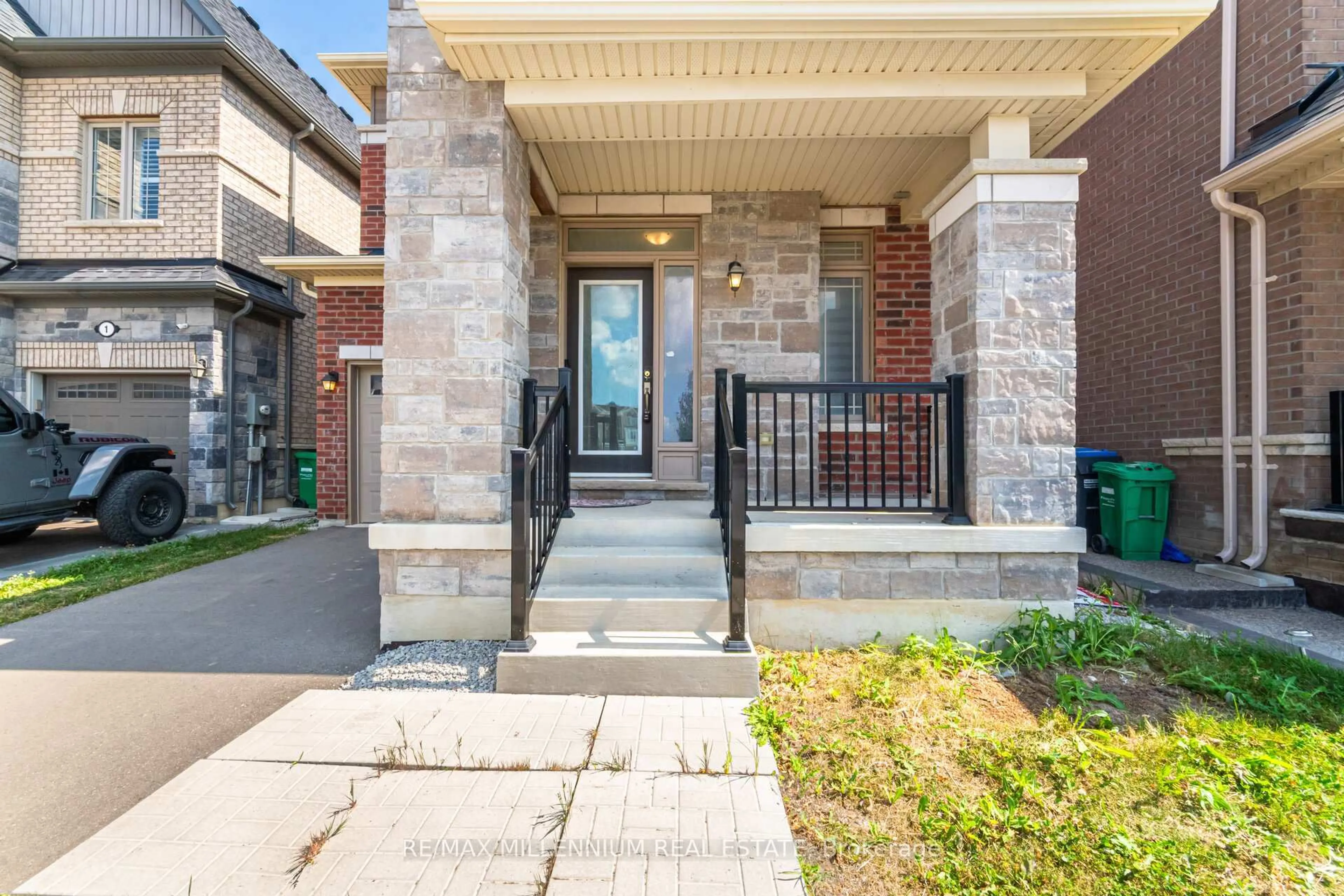 Home with brick exterior material, street for 3 Neil Prom, Caledon Ontario L7C 4H6