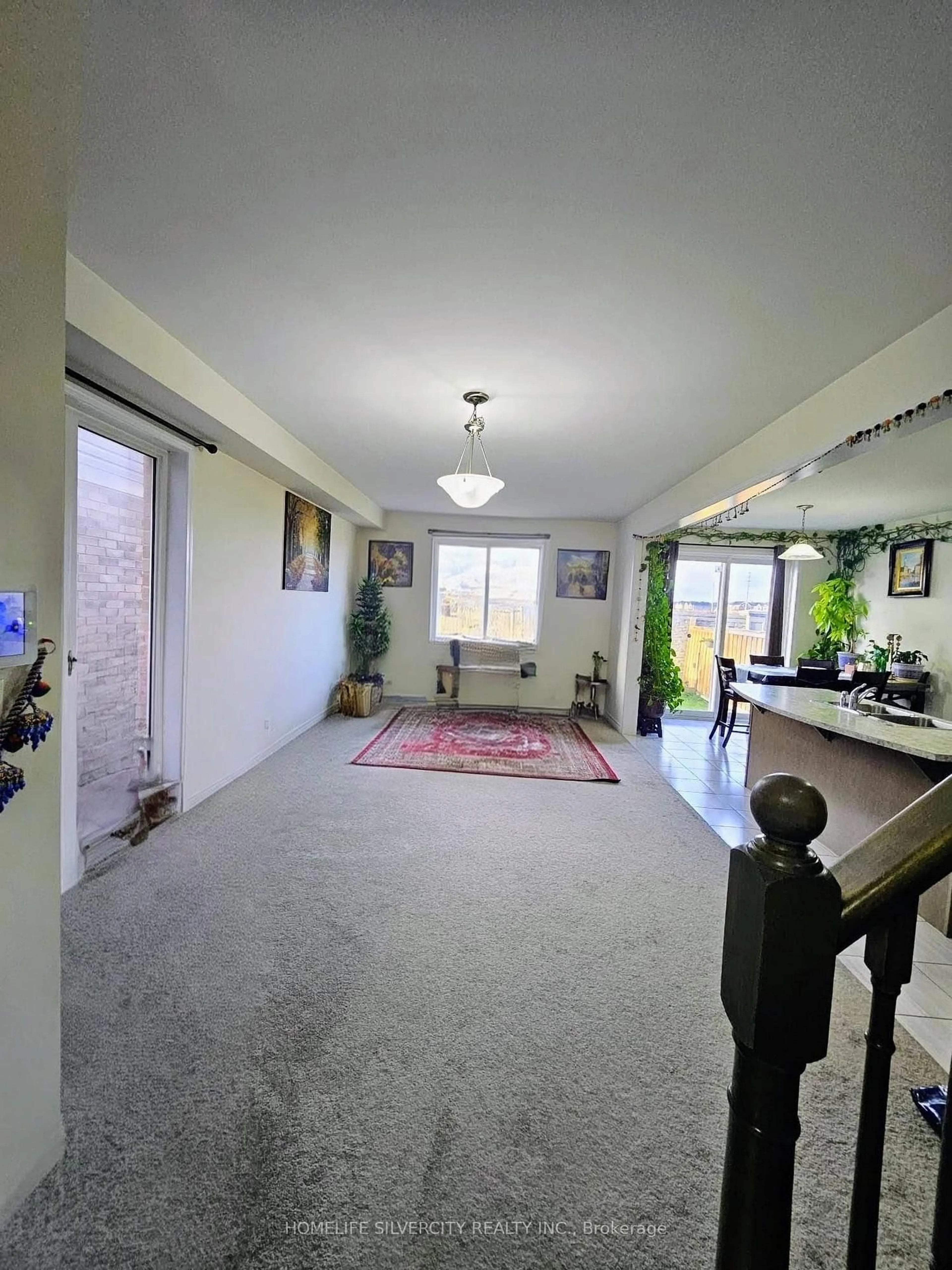 Indoor foyer for 46 Callandar Rd, Brampton Ontario L7A 4T8