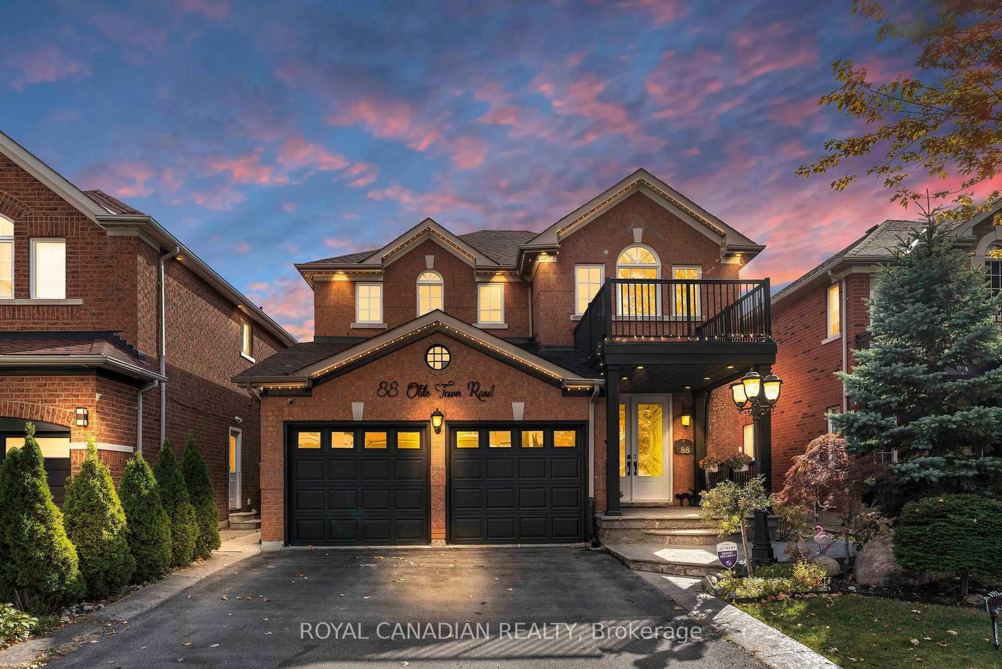 Home with brick exterior material, street for 88 Olde Town Rd, Brampton Ontario L6X 4X9