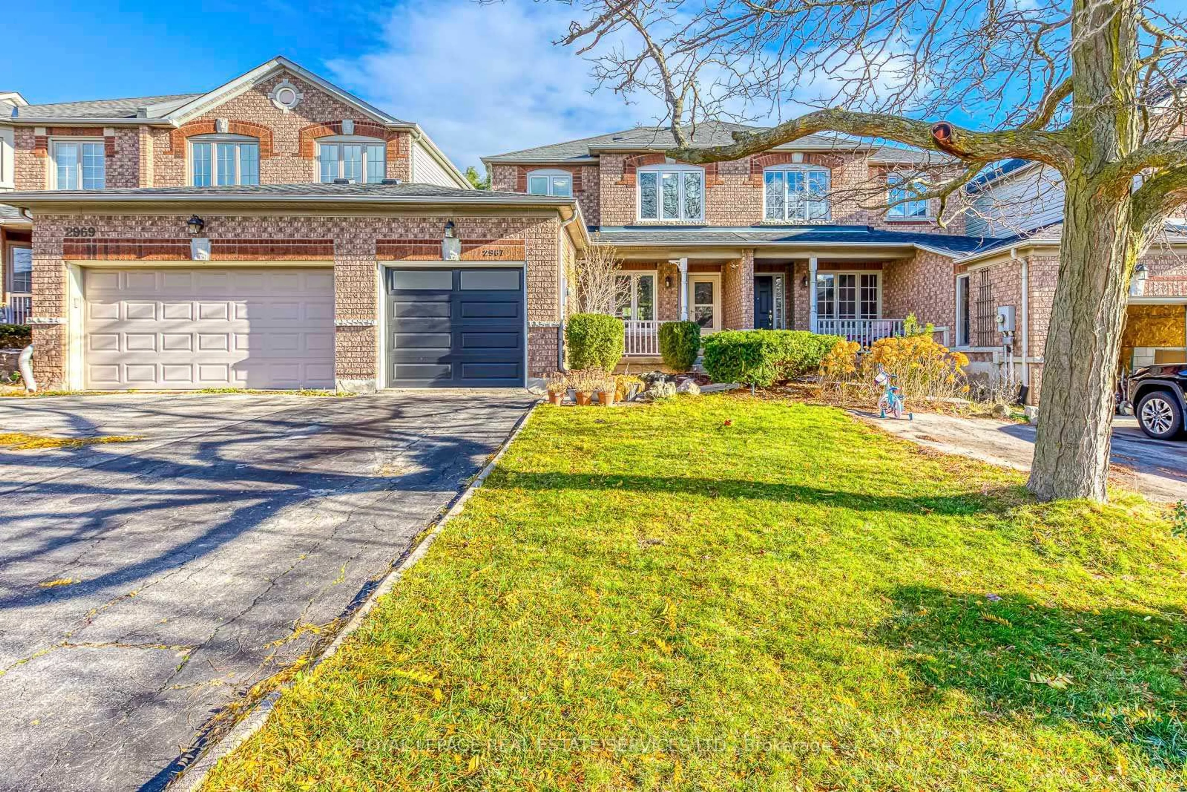 Home with brick exterior material, street for 2967 Jackson Dr, Burlington Ontario L7M 4K7