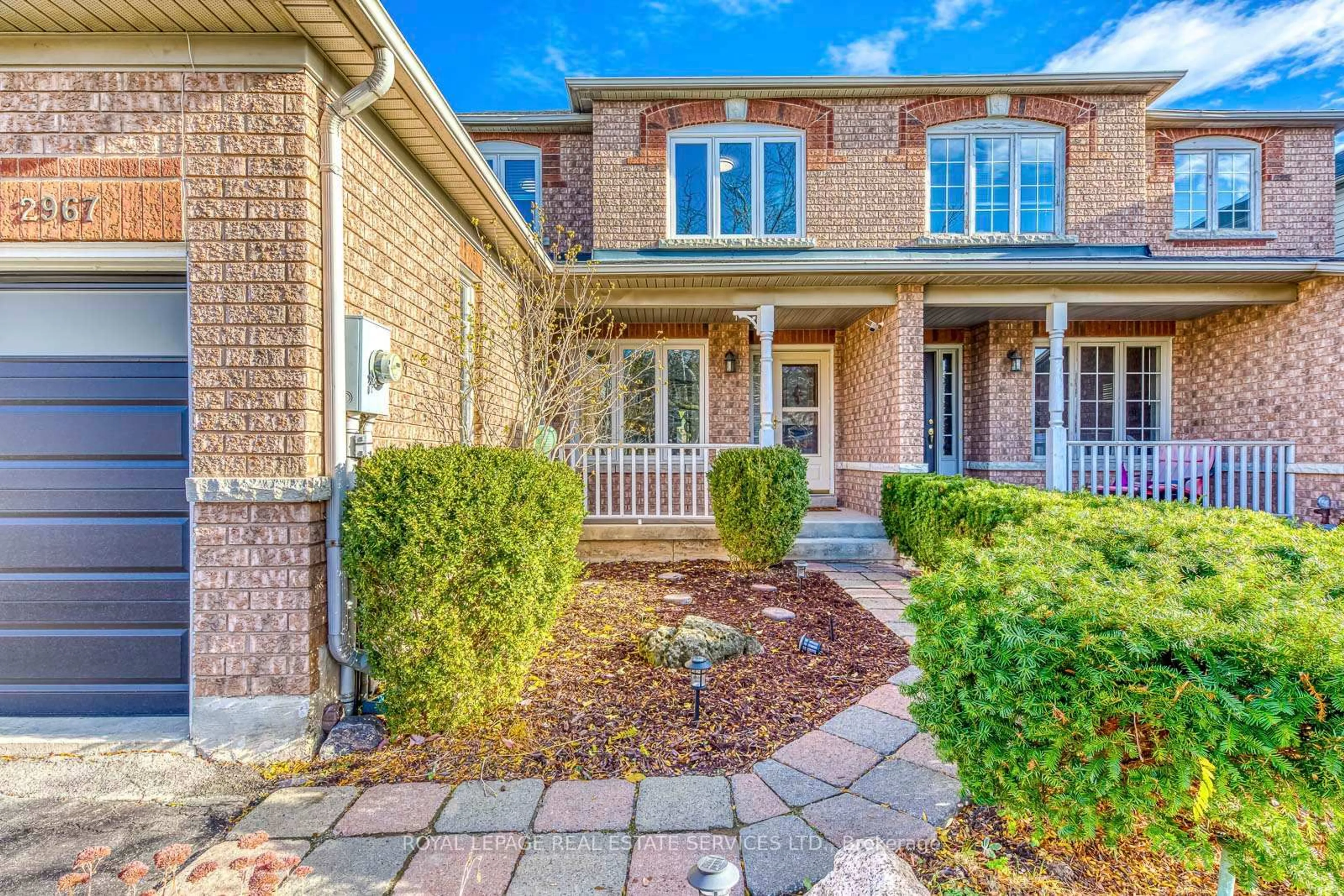 Home with brick exterior material, street for 2967 Jackson Dr, Burlington Ontario L7M 4K7