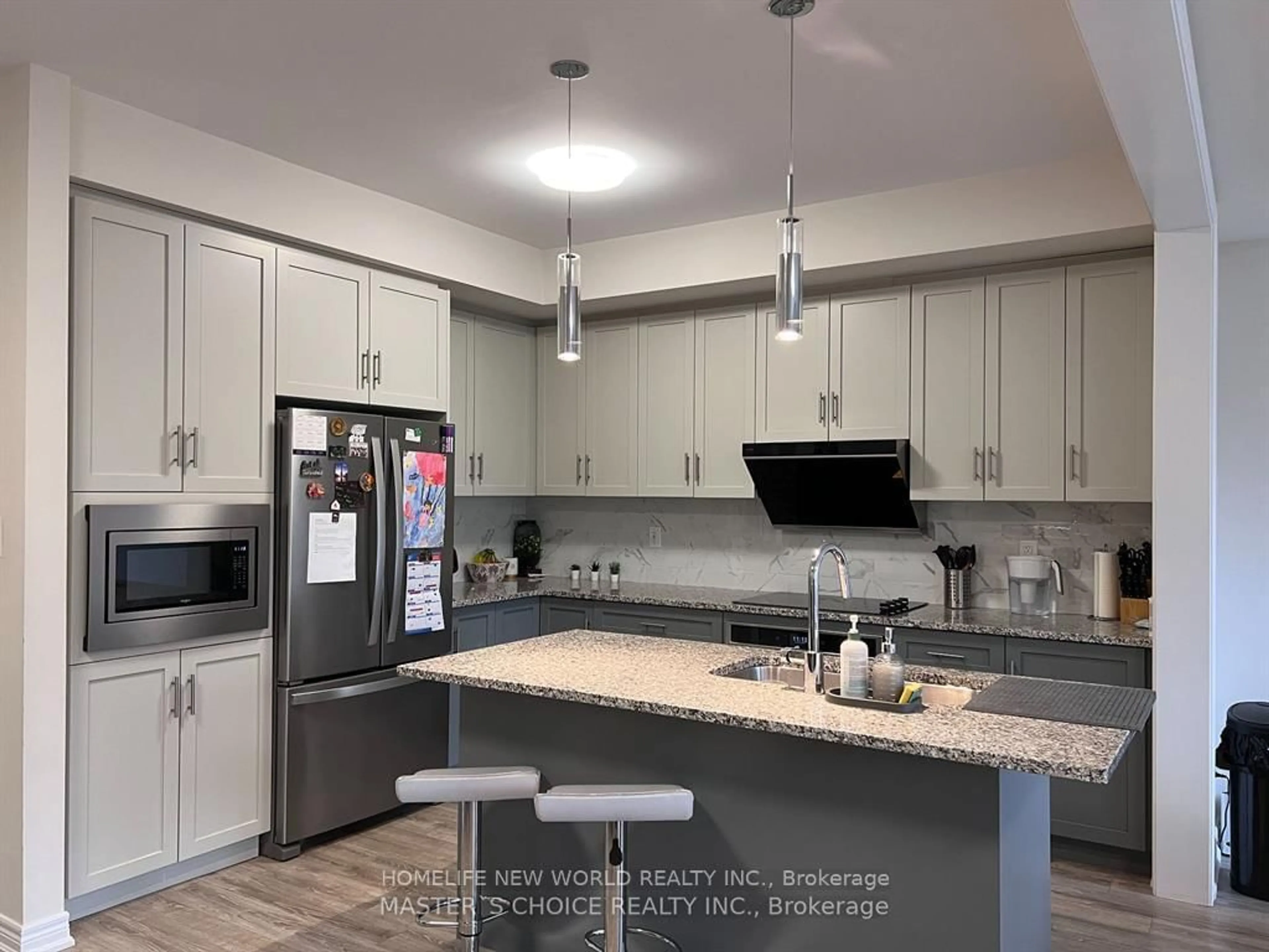 Open concept kitchen, ceramic/tile floor for 3335 Mockingbird Common, Oakville Ontario L6H 0X1