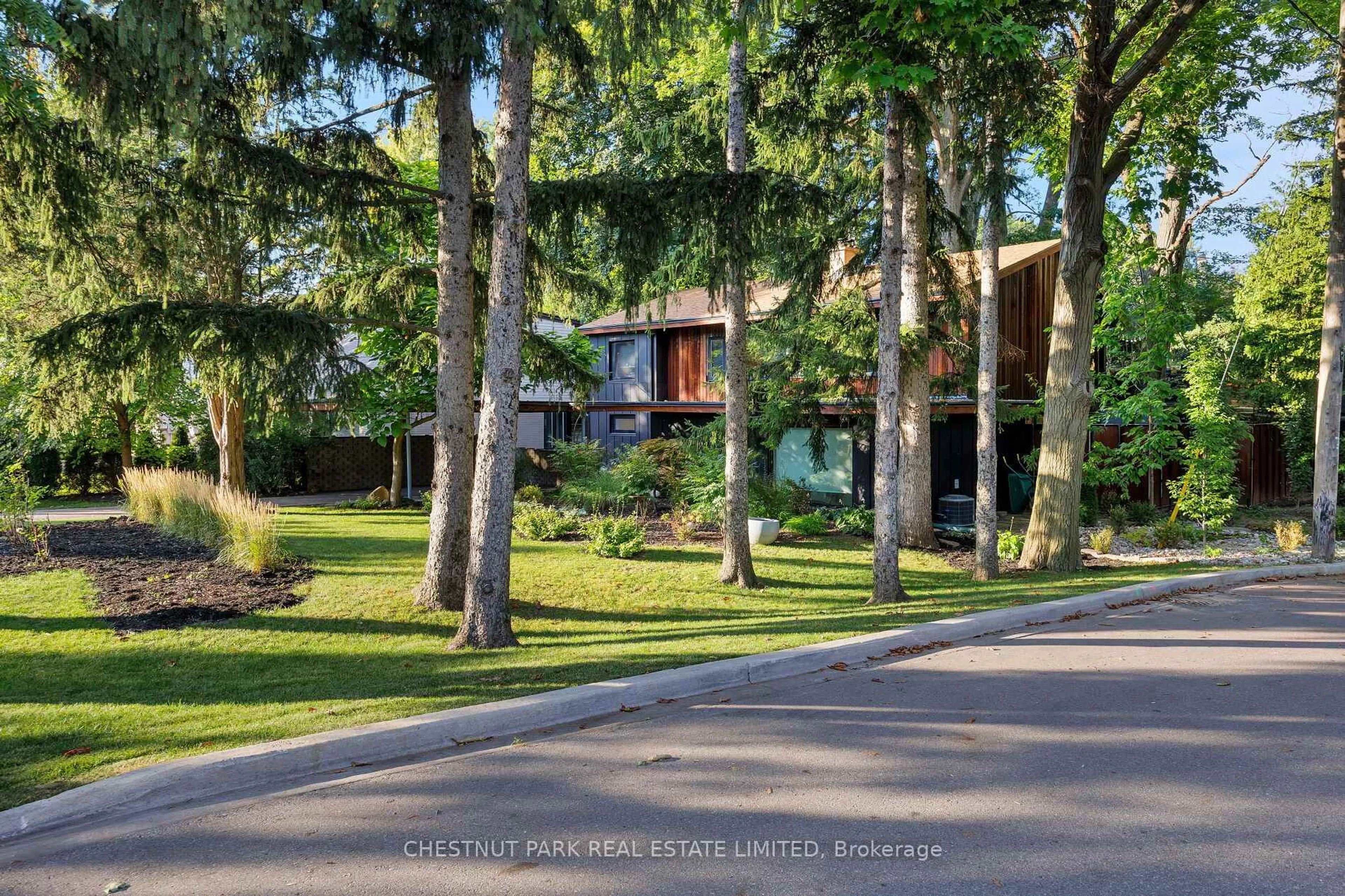 A pic from outside/outdoor area/front of a property/back of a property/a pic from drone, street for 57 Wimbleton Rd, Toronto Ontario M9A 3S3