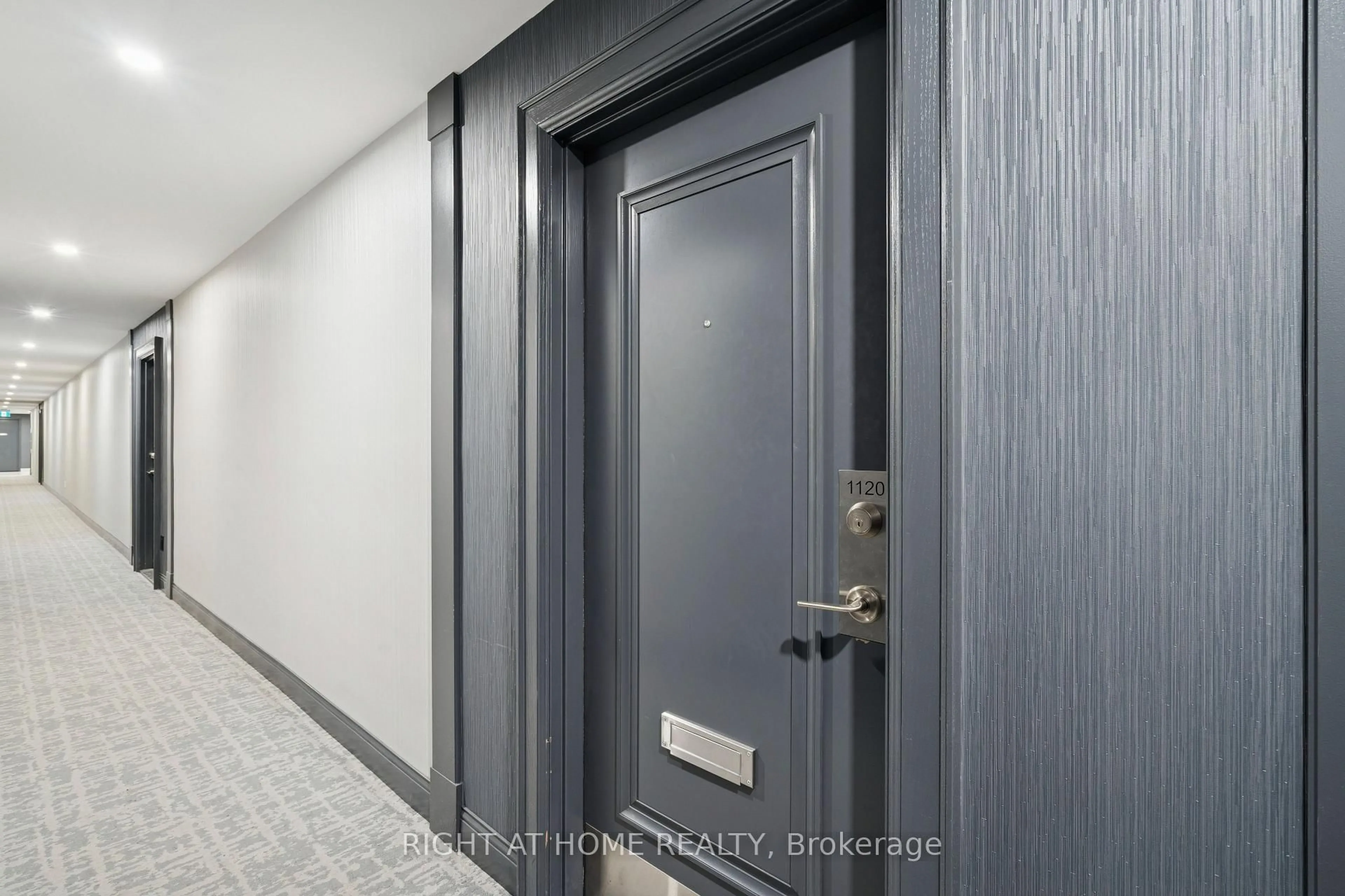 Unknown for 451 The West Mall #1120, Toronto Ontario M9C 1G1