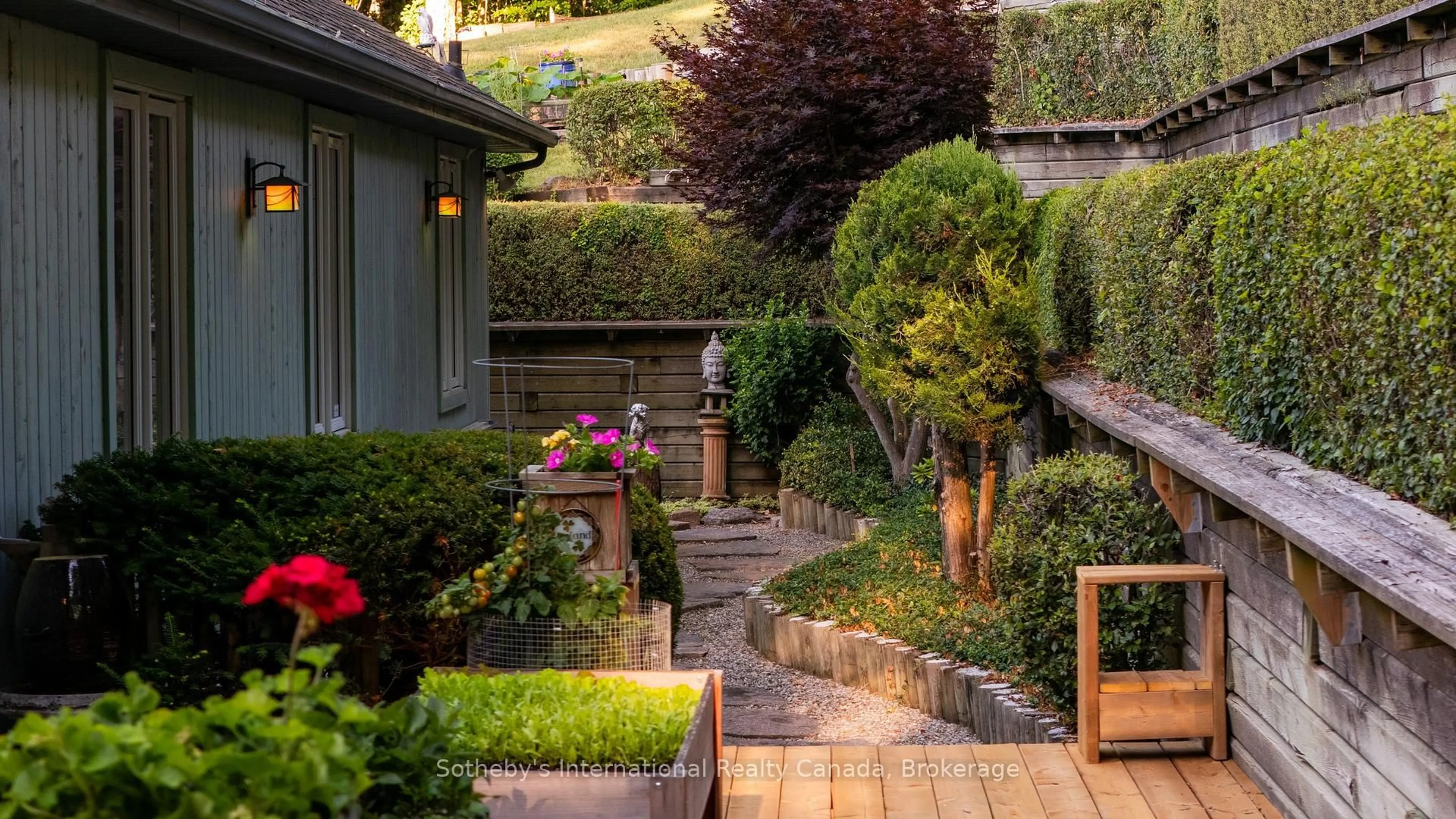 Patio, street for 12 Matson Dr, Caledon Ontario L7E 0A9