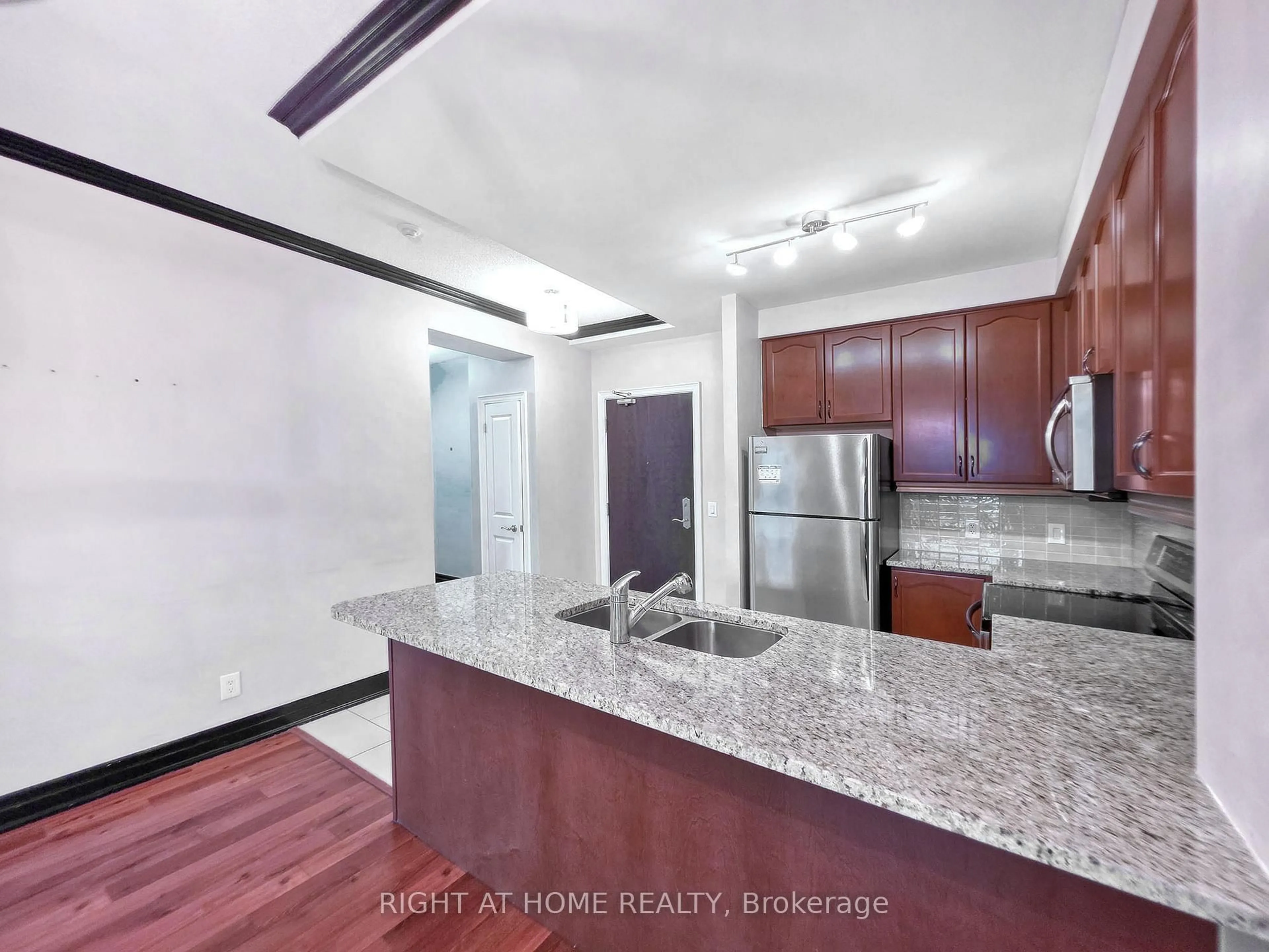 Open concept kitchen, unknown for 100 John St #508, Brampton Ontario L6W 0A8