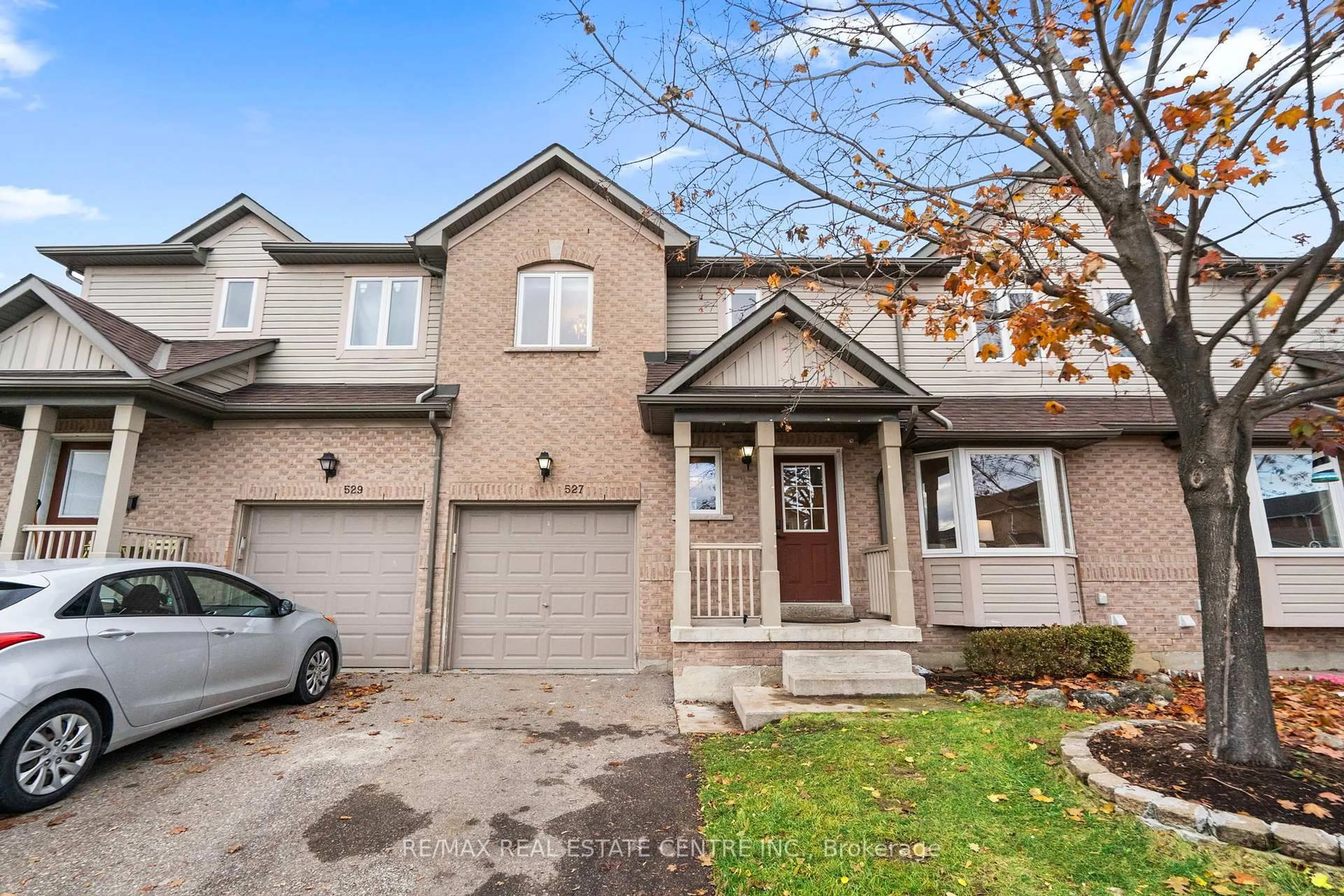 Unknown for 527 Ravenstone Crt, Mississauga Ontario L5R 3J4