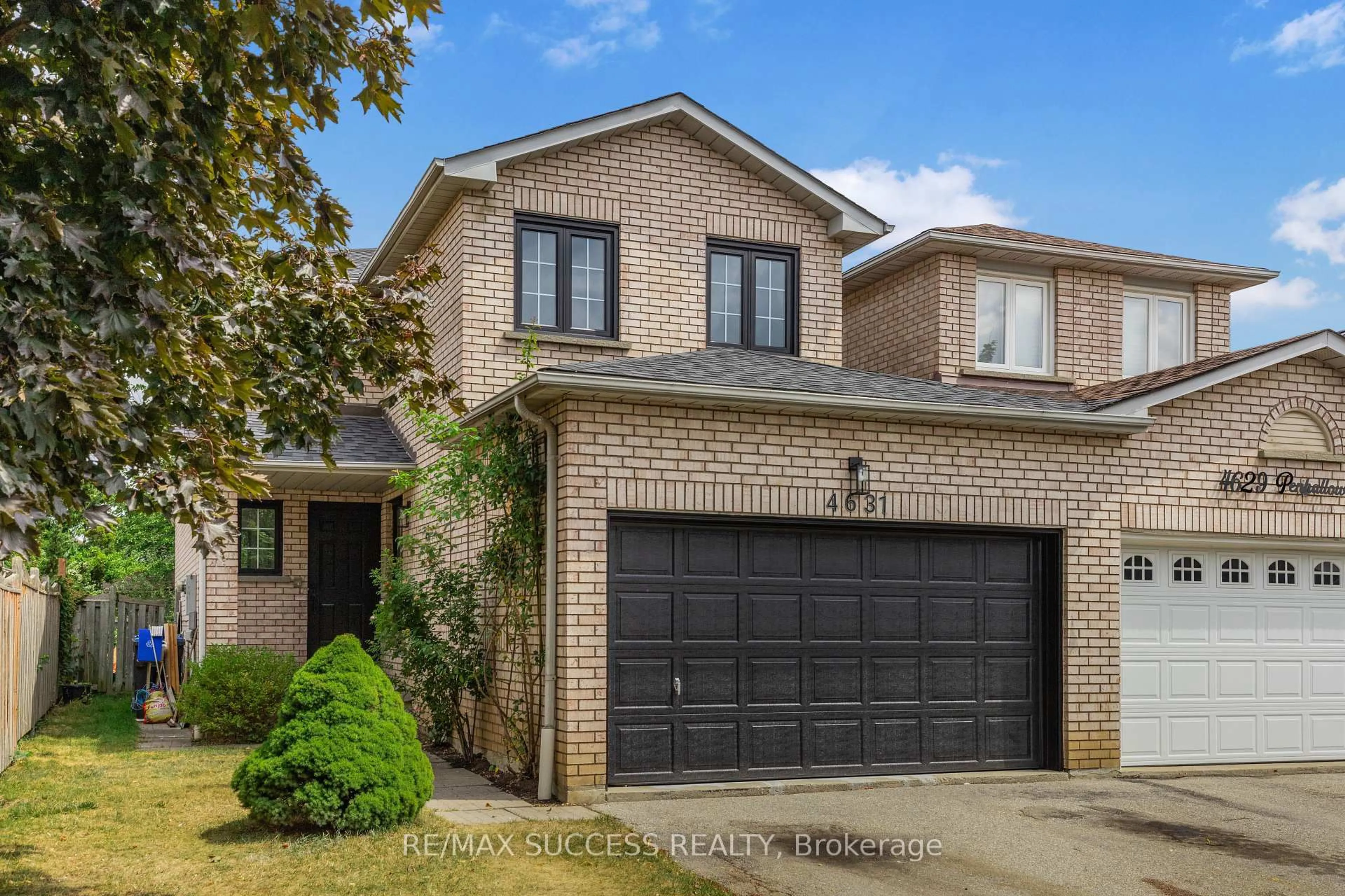 Home with brick exterior material, street for 4631 Penhallow Rd, Mississauga Ontario L5V 1E8