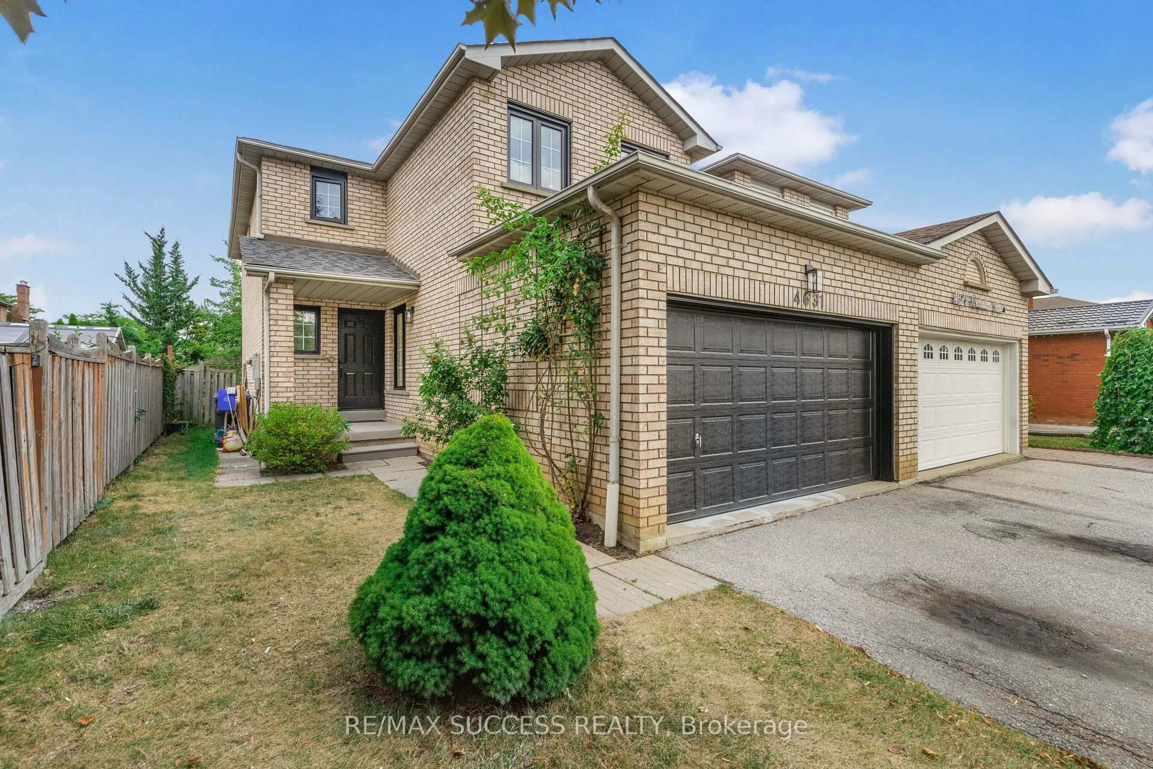 Home with brick exterior material, street for 4631 Penhallow Rd, Mississauga Ontario L5V 1E8